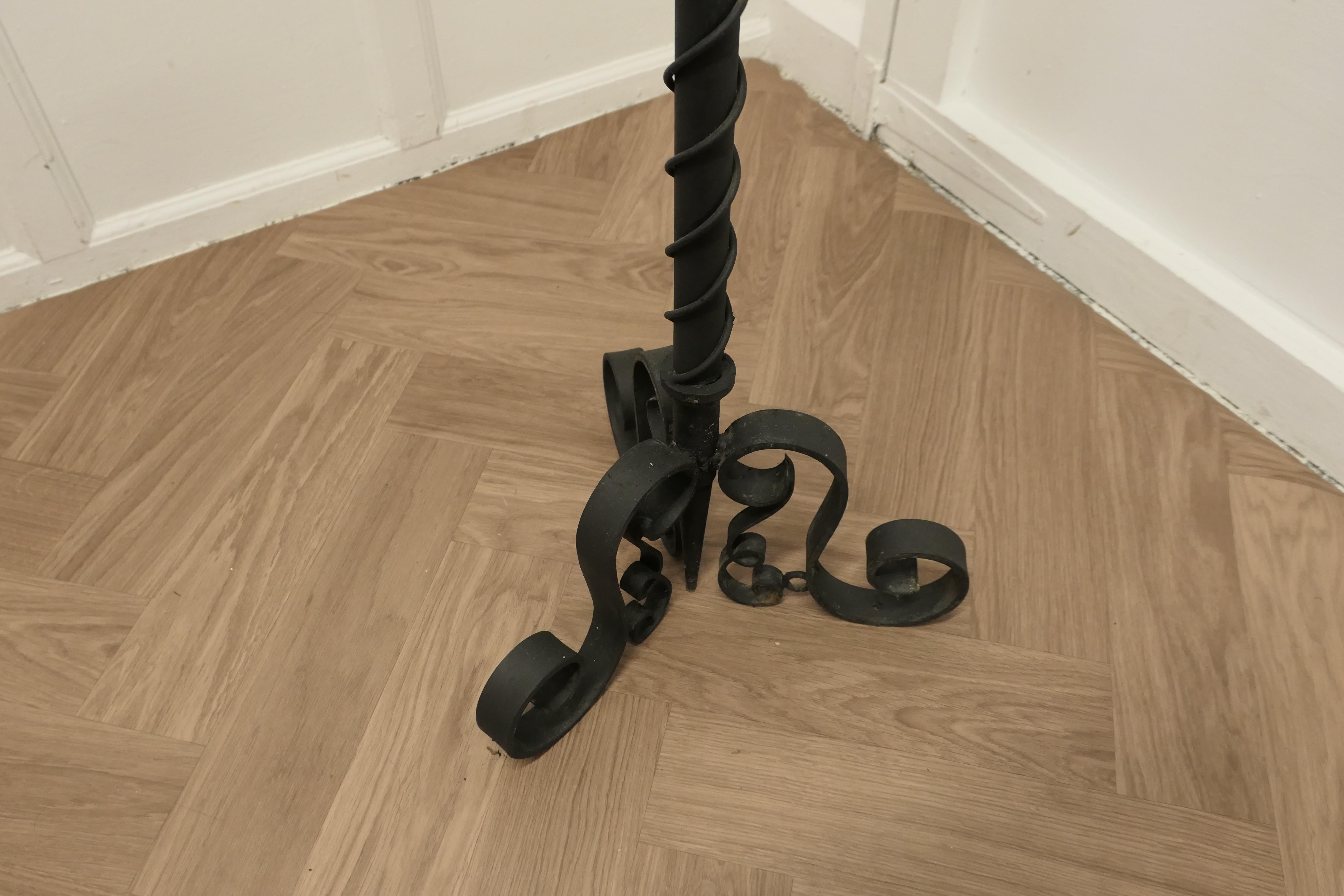 A Large Pair of Wrought Iron Candle Sticks or Torchère  b in vendita 1