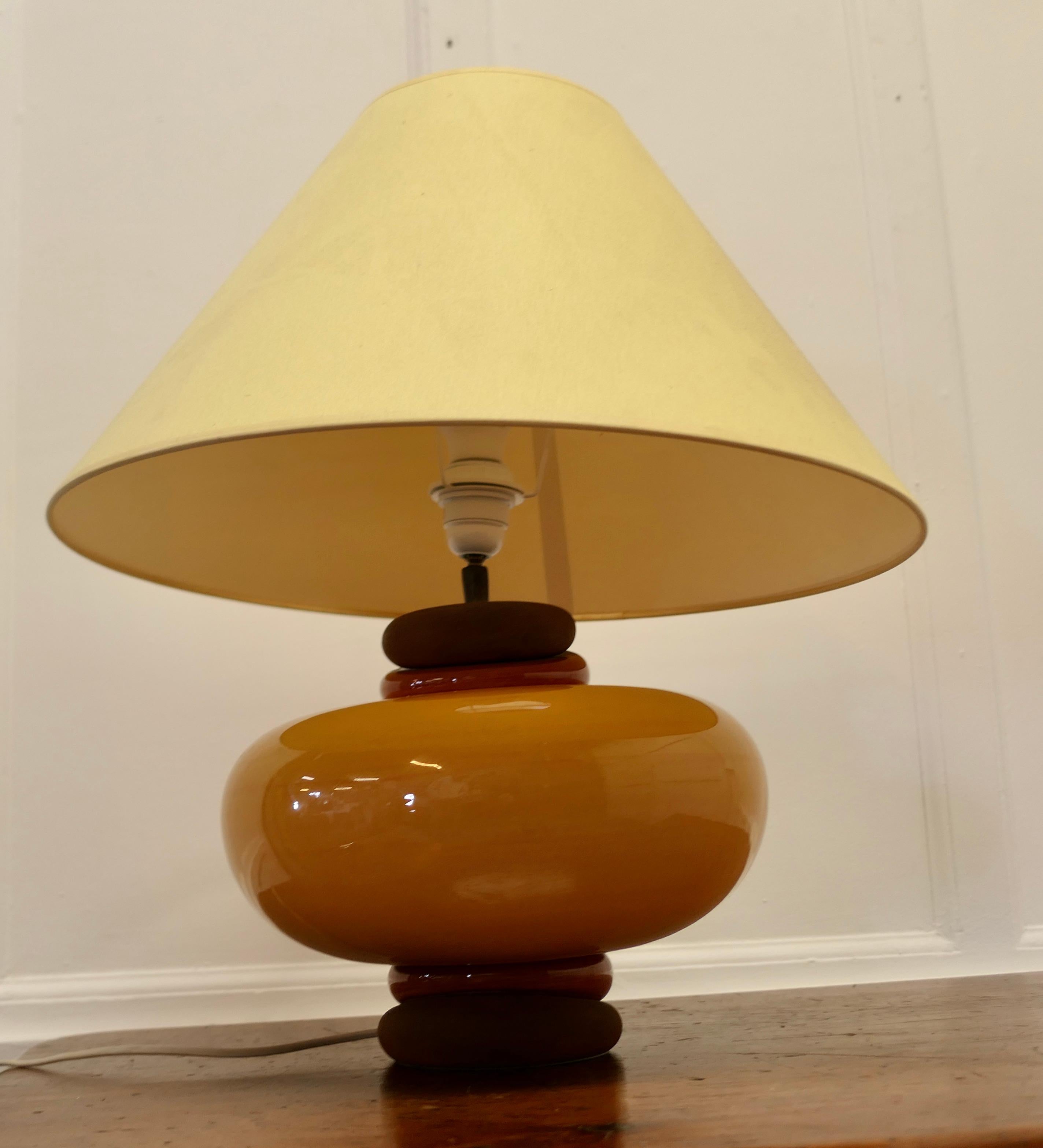 Large Pebble and Rich Yellow Glass Sideboard Lamp a Large French Piece For Sale 5