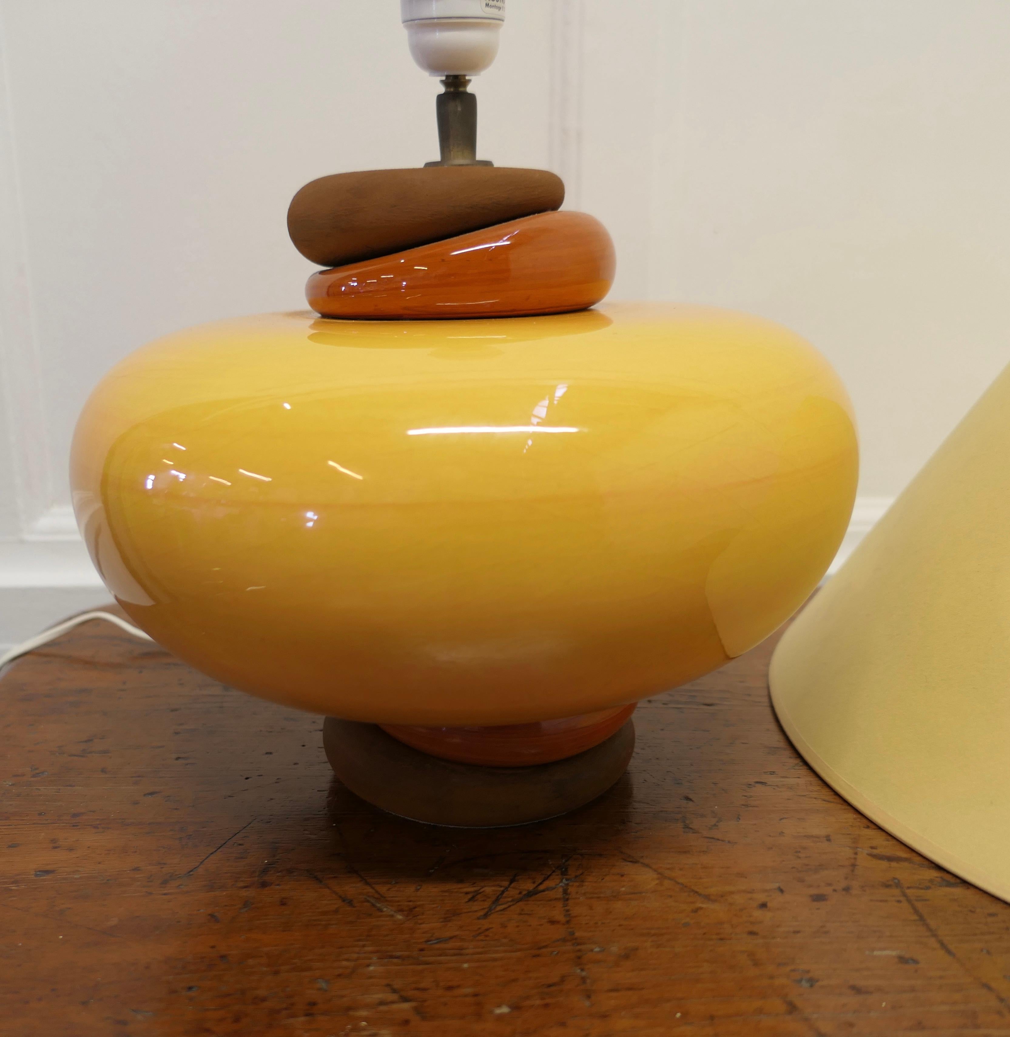 Large Pebble and Rich Yellow Glass Sideboard Lamp a Large French Piece For Sale 2
