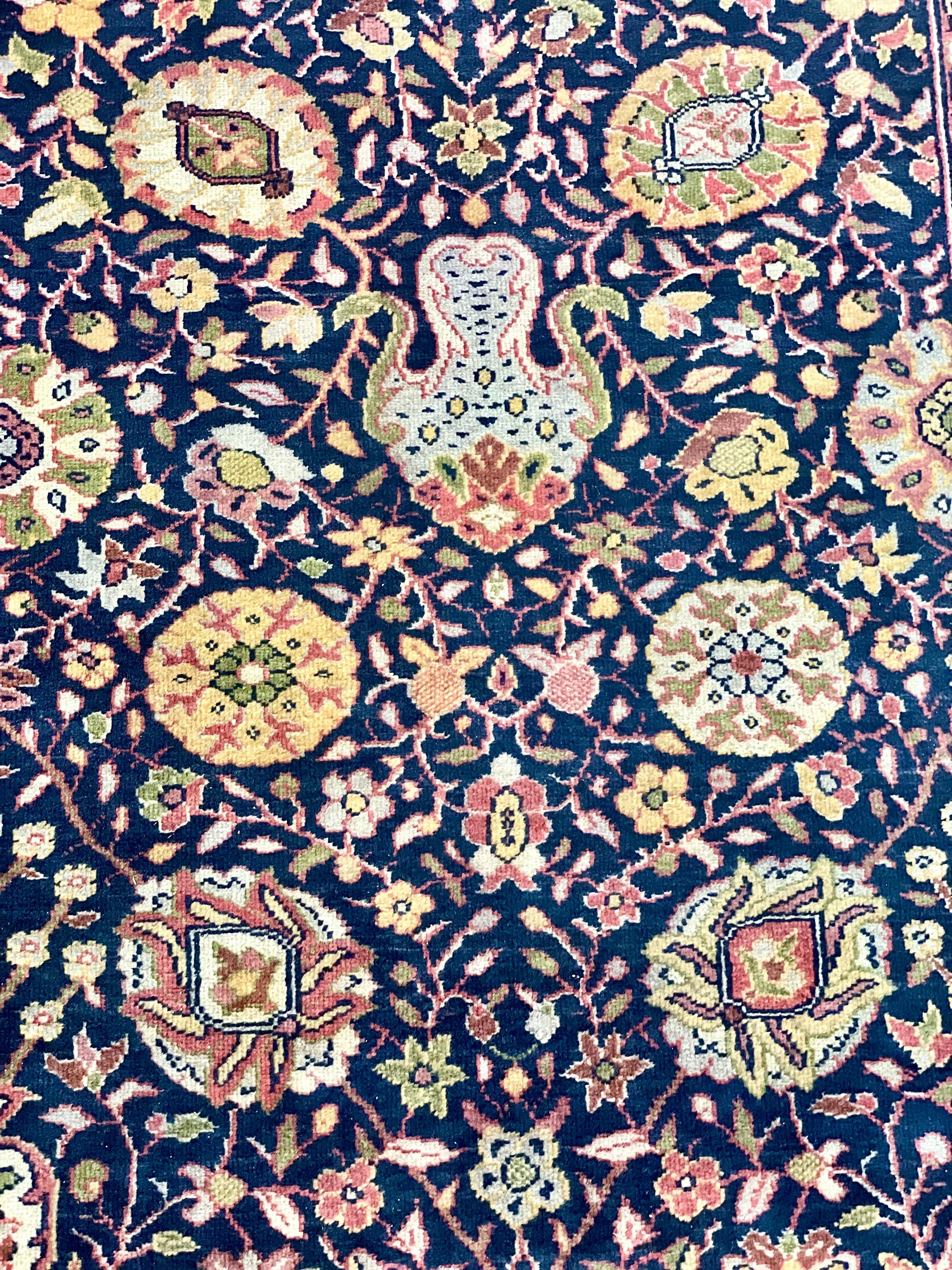 Persian Rug in Midnight Blue with Dark Red Borders  In Good Condition For Sale In LA CIOTAT, FR