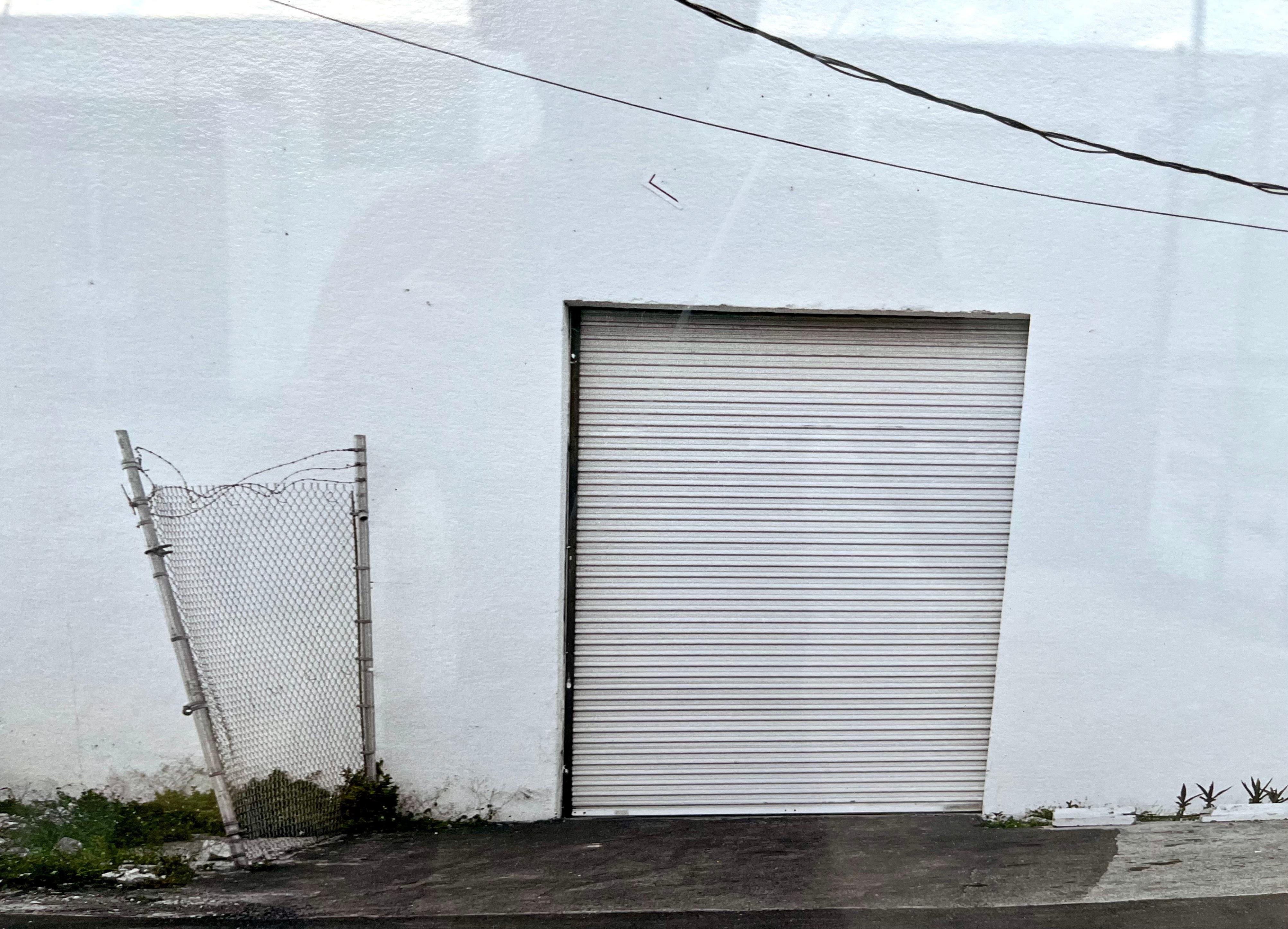 Grande photographie des bâtiments du quartier industriel de Little River à Miami. en vente 4