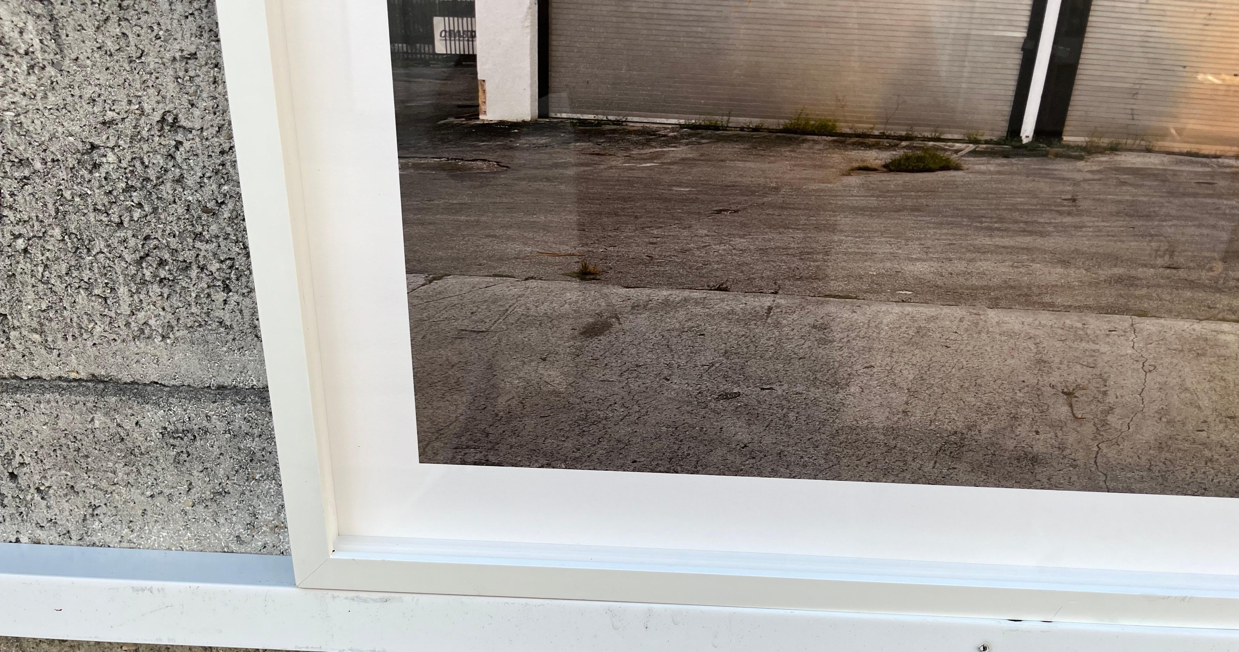 Grande photographie des bâtiments du quartier industriel de Little River à Miami. en vente 5