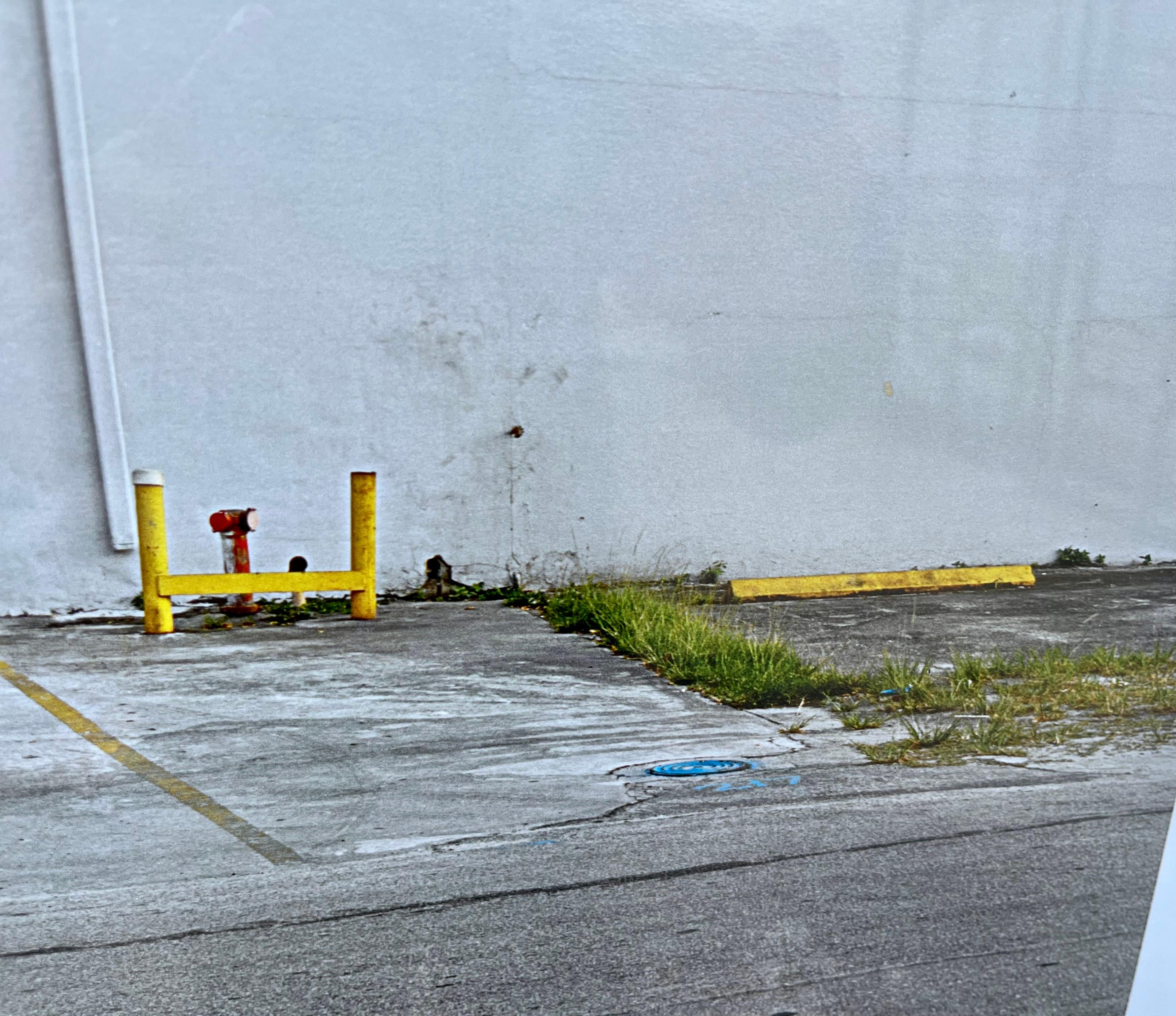 Grande photographie des bâtiments du quartier industriel de Little River à Miami. en vente 5