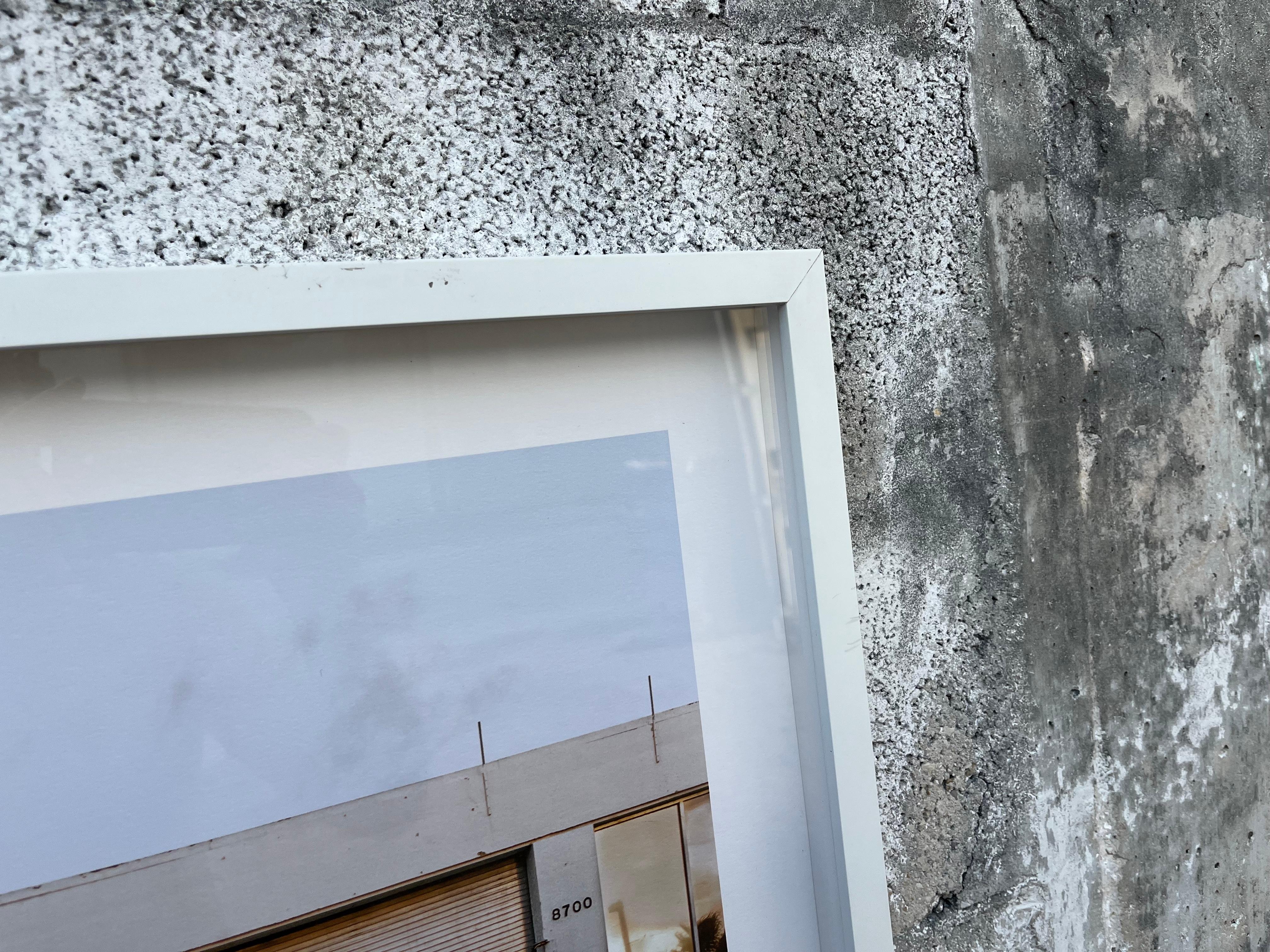 Grande photographie des bâtiments du quartier industriel de Little River à Miami. en vente 1