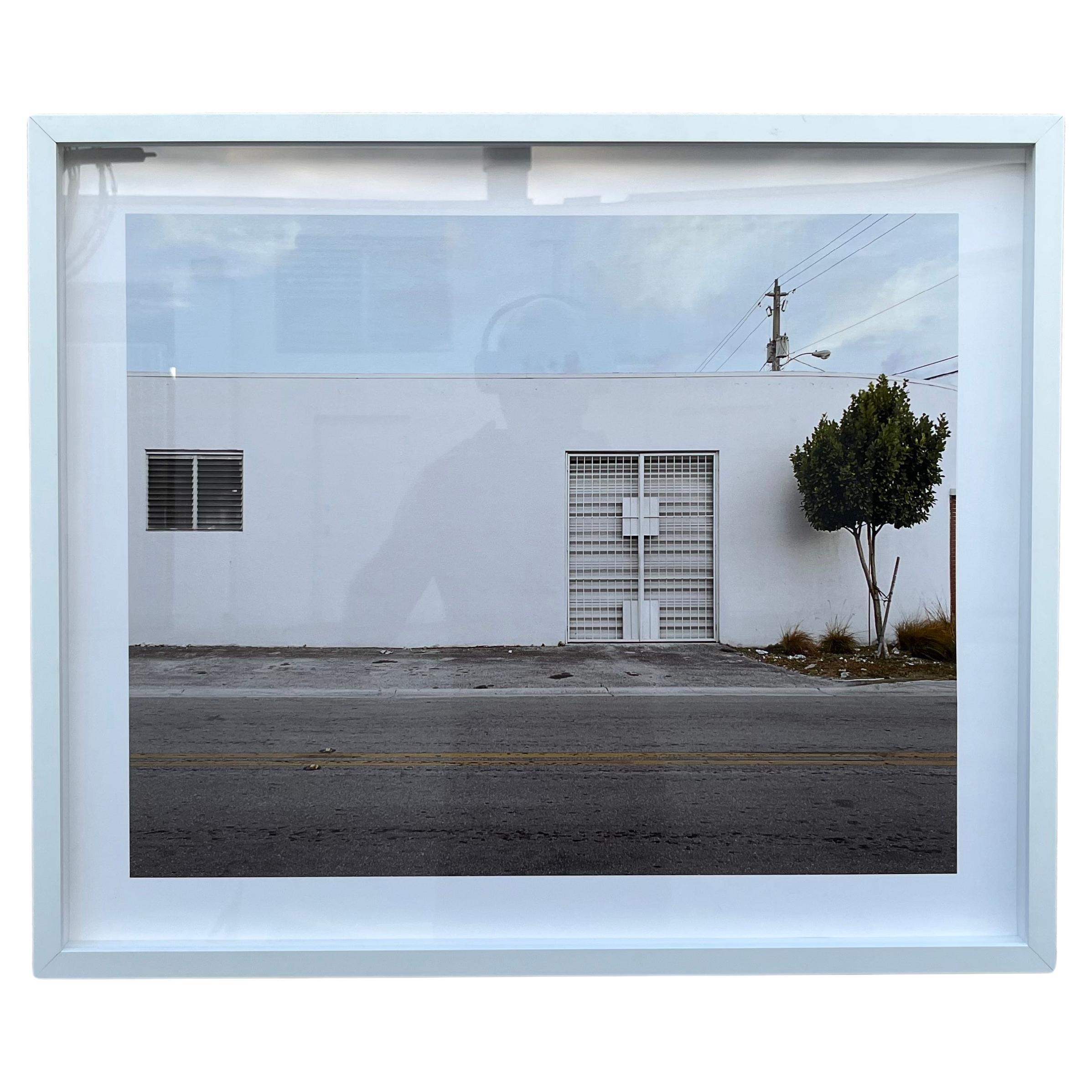 Grande photographie des bâtiments du quartier industriel de Little River à Miami.