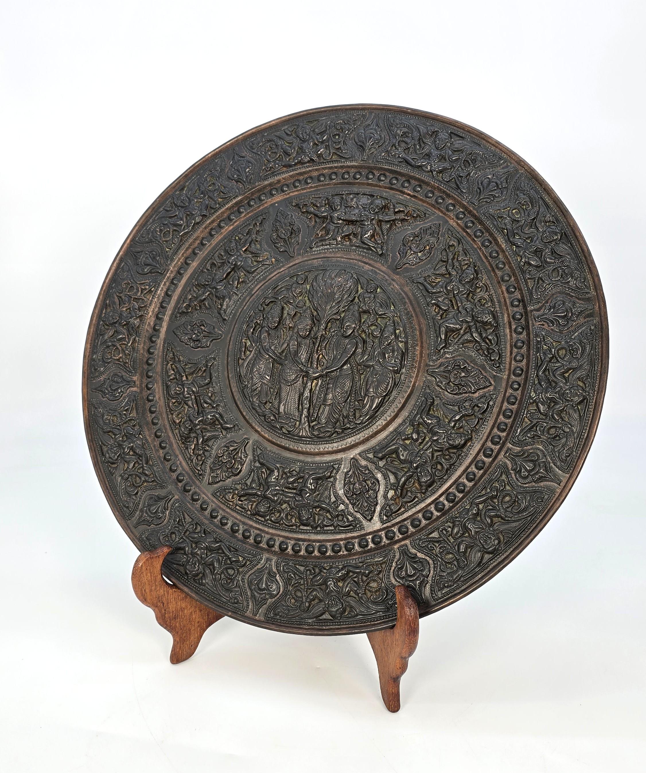 Ein großes indisches Ladegerät aus Messing und Kupfer aus der Raj-Zeit, um 1900 (Anglo Raj) im Angebot