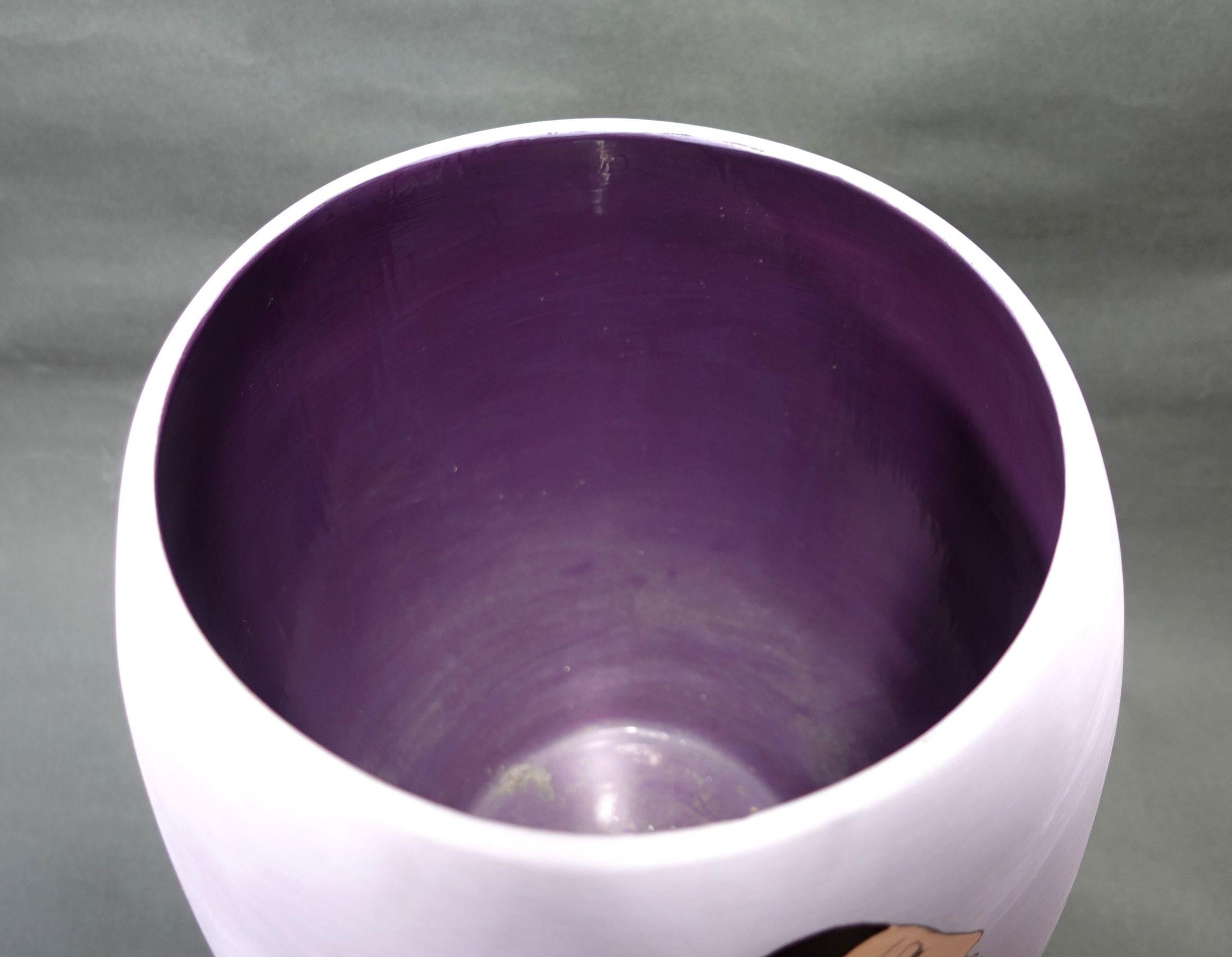 Hand-Crafted A Large RC Gorman LEA Original Signed Ceramic Vase 