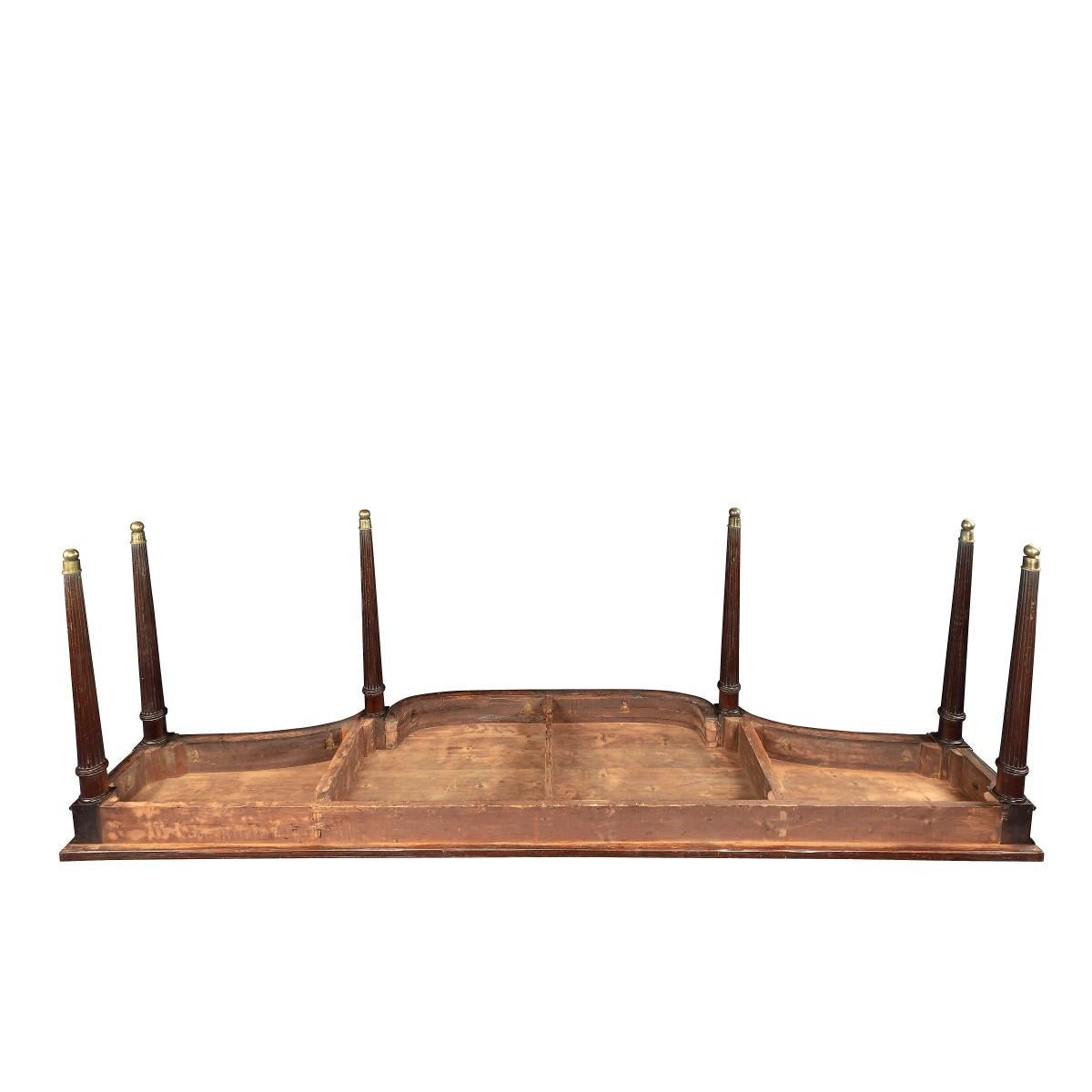 Regency Grande table de service en acajou de style Régence attribuée à Gillows en vente