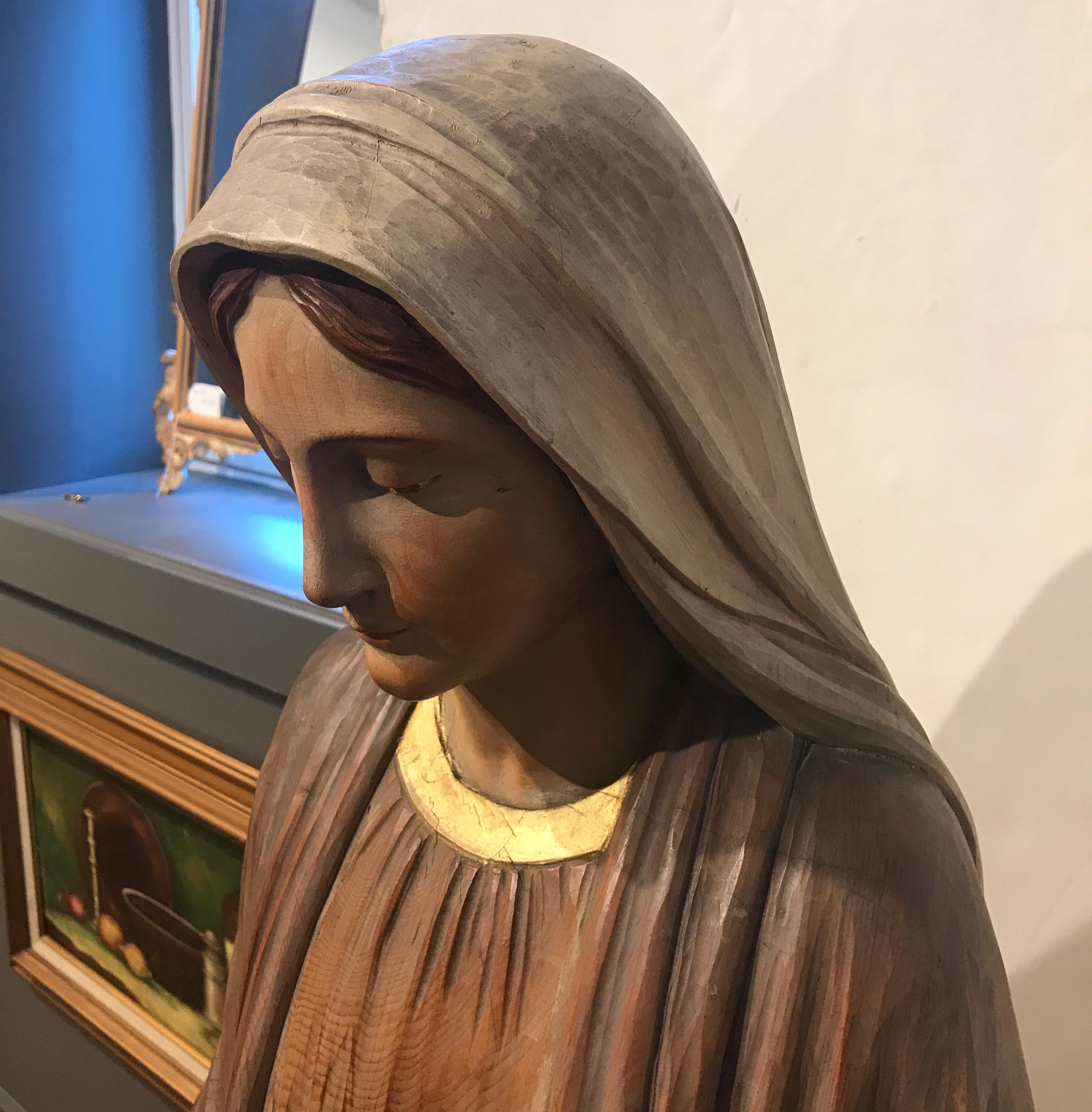 Large Religious Had Carved Statue of Virgin Mary 3