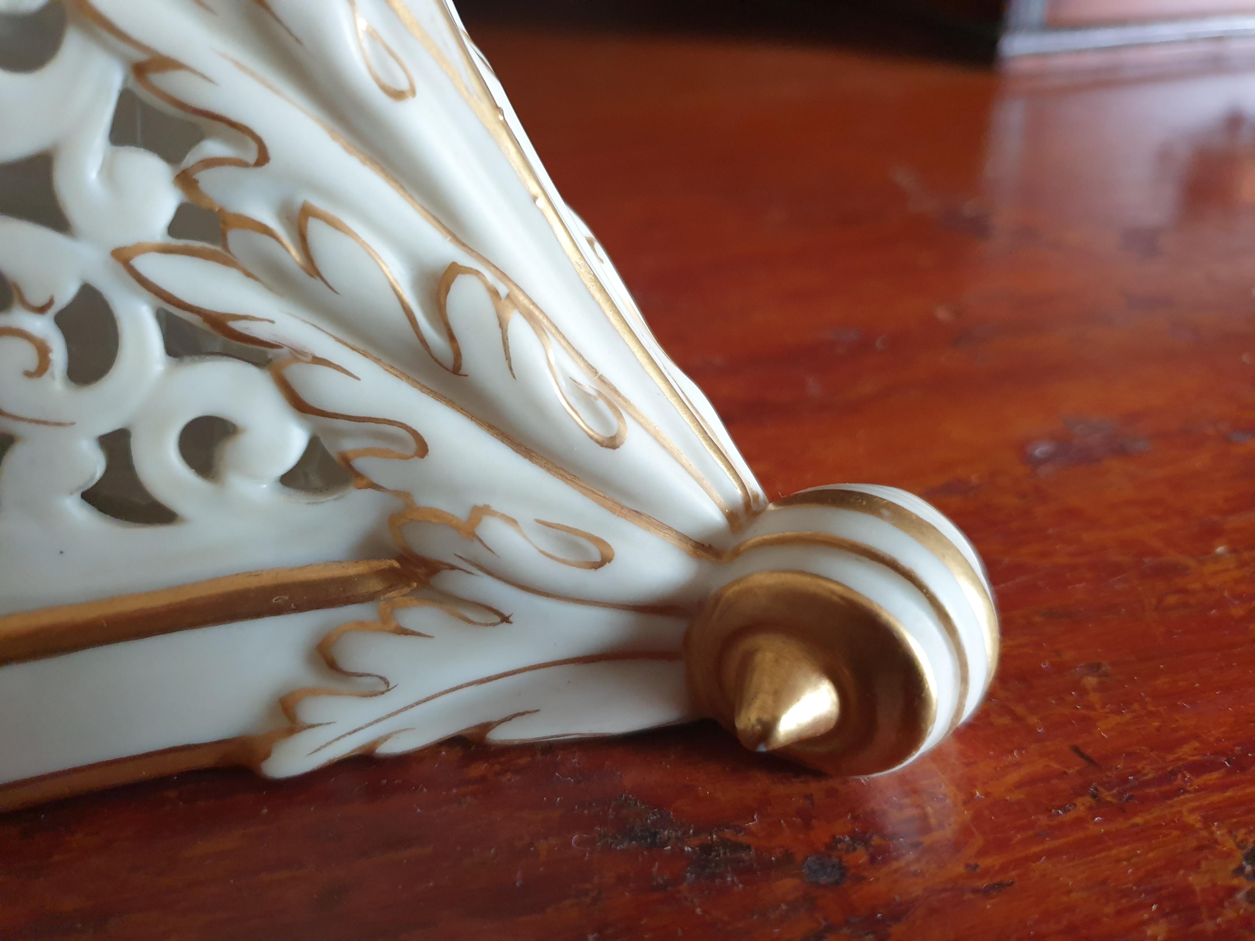 Grainger & Co Worcester Reticulated Serpent Pot Pourri Lidded Vase 19th Century For Sale 8