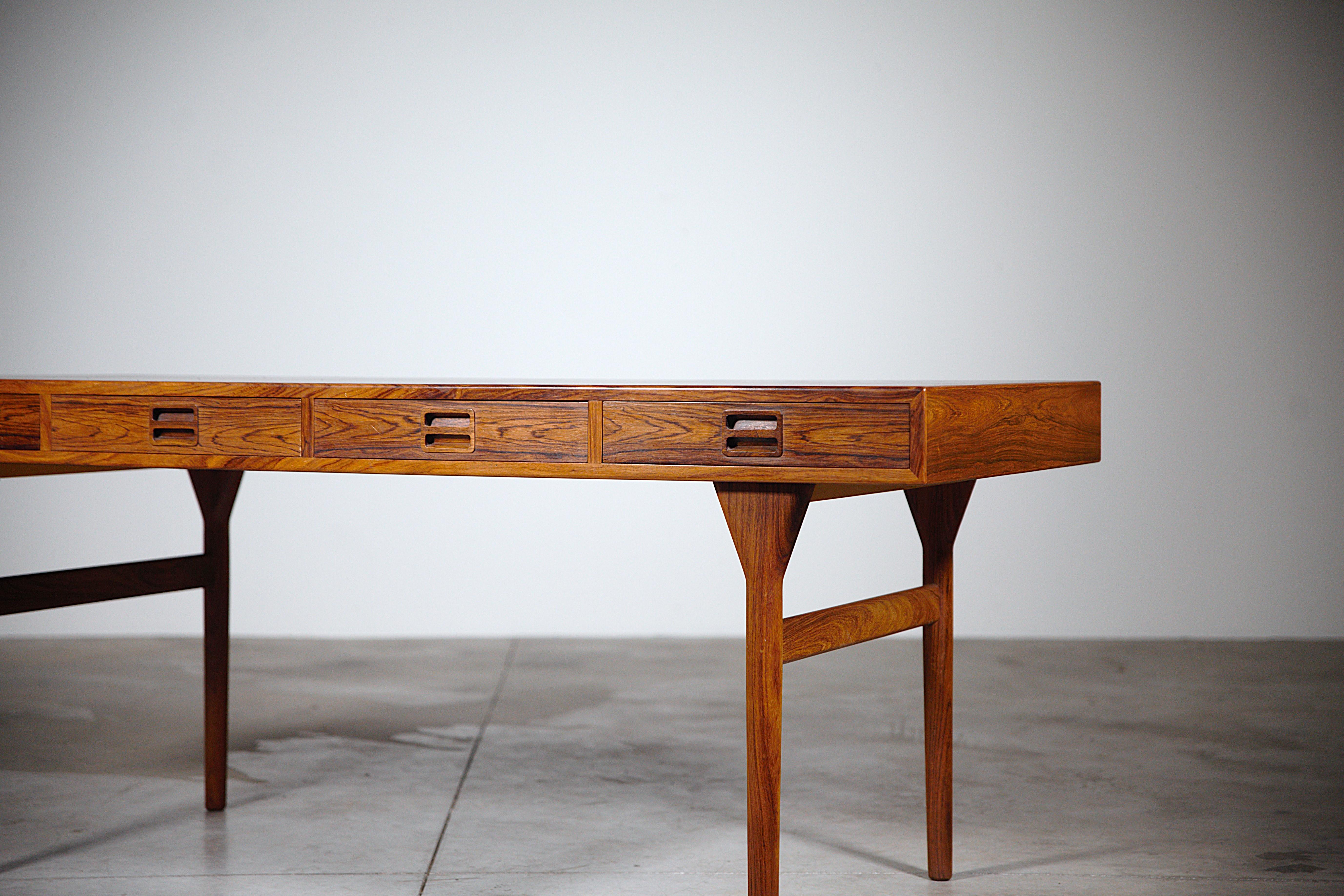 Großer Palisanderschreibtisch von Nanna Ditzel Dänemark 1960er Jahre (Holz) im Angebot