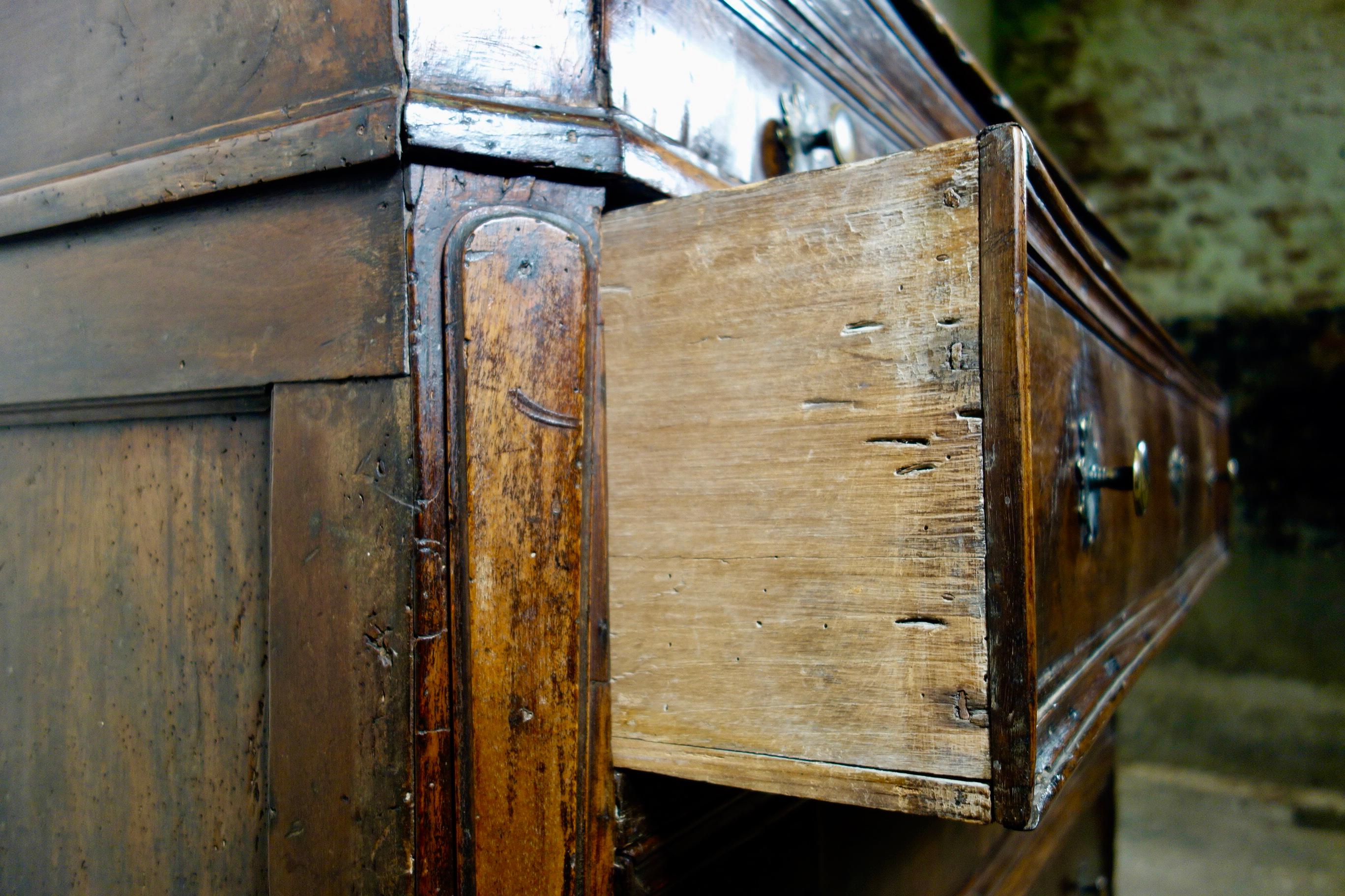 A Huge 17th Century North Italian Walnut Commode - Chest of Drawers - Dresser For Sale 5