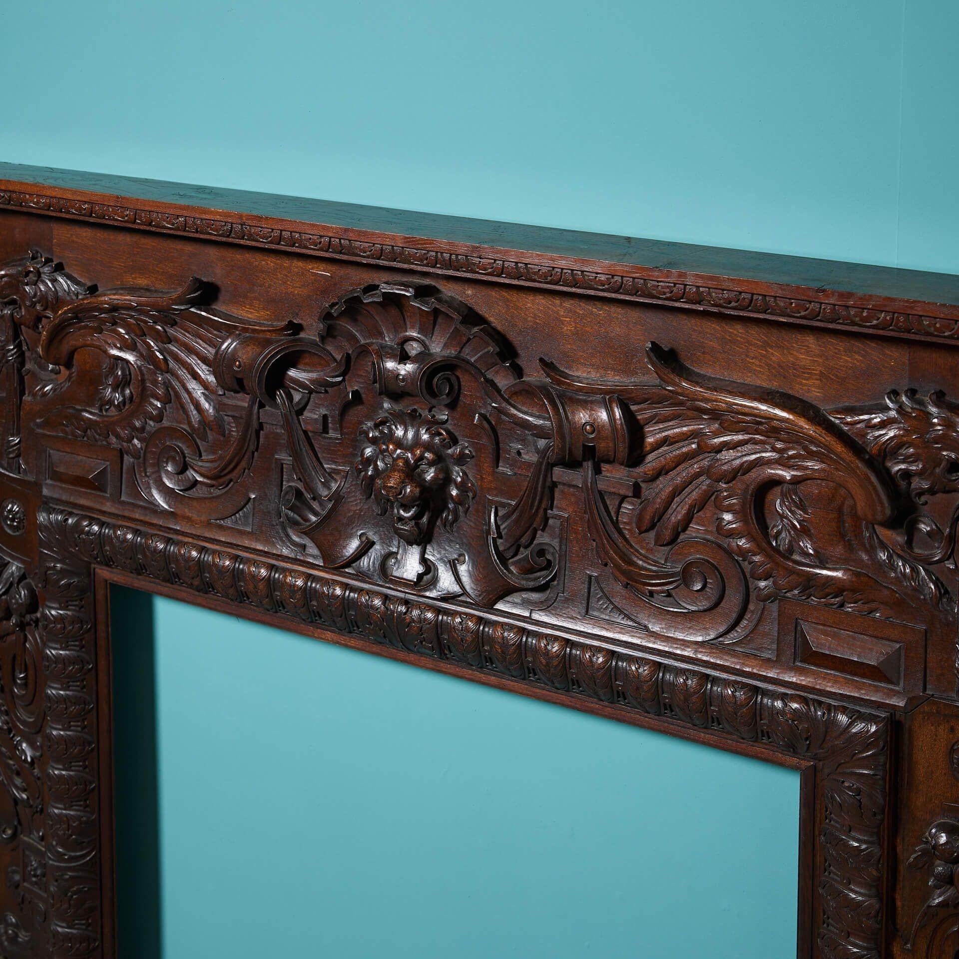 Chimenea inglesa victoriana de roble tallado del siglo XIX a gran escala. Citas a cir Roble en venta