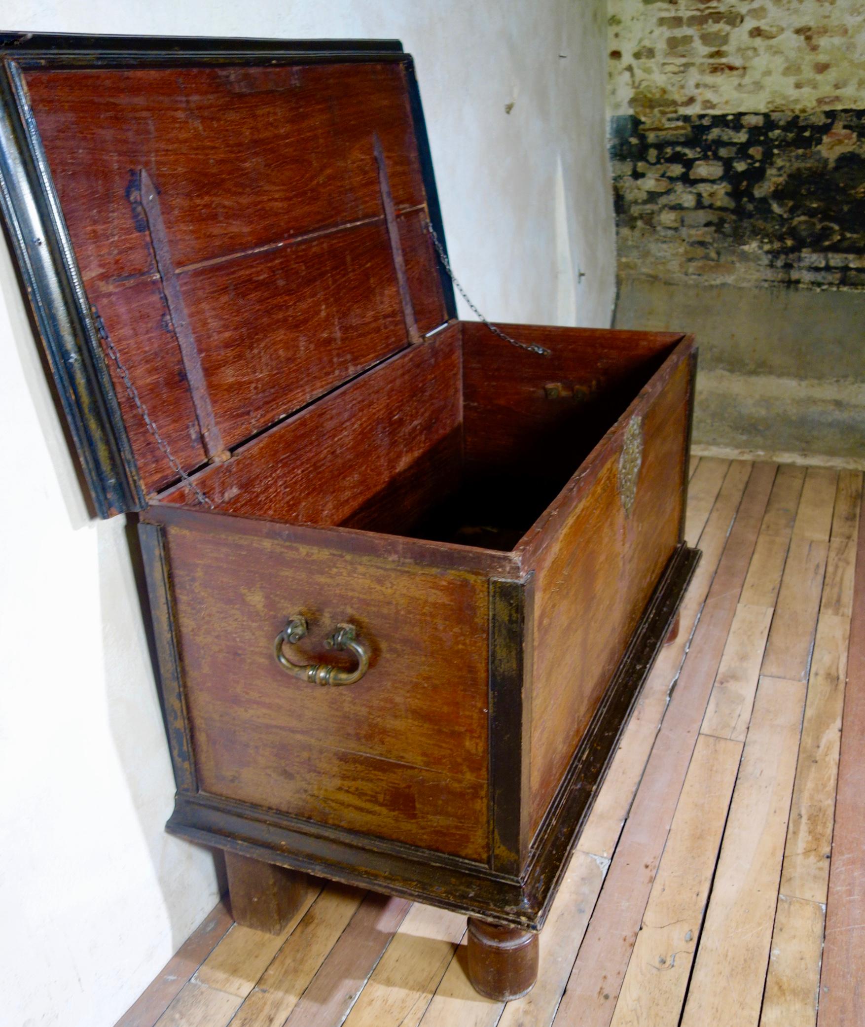 Large Scale Late 19th Century Indo Dutch Chest on Feet Trunk For Sale 10
