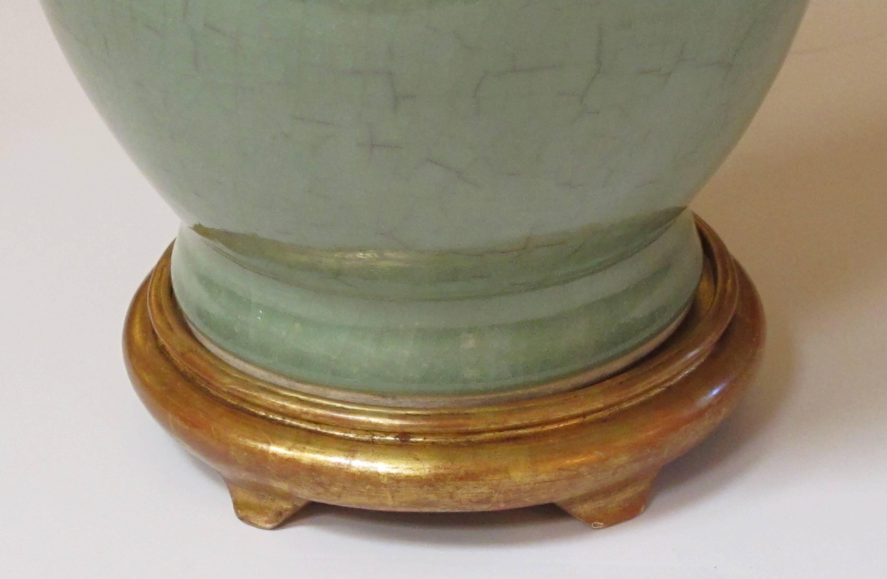 Paire de vases anciens chinois à glaçure céladon:: montés en lampe 1