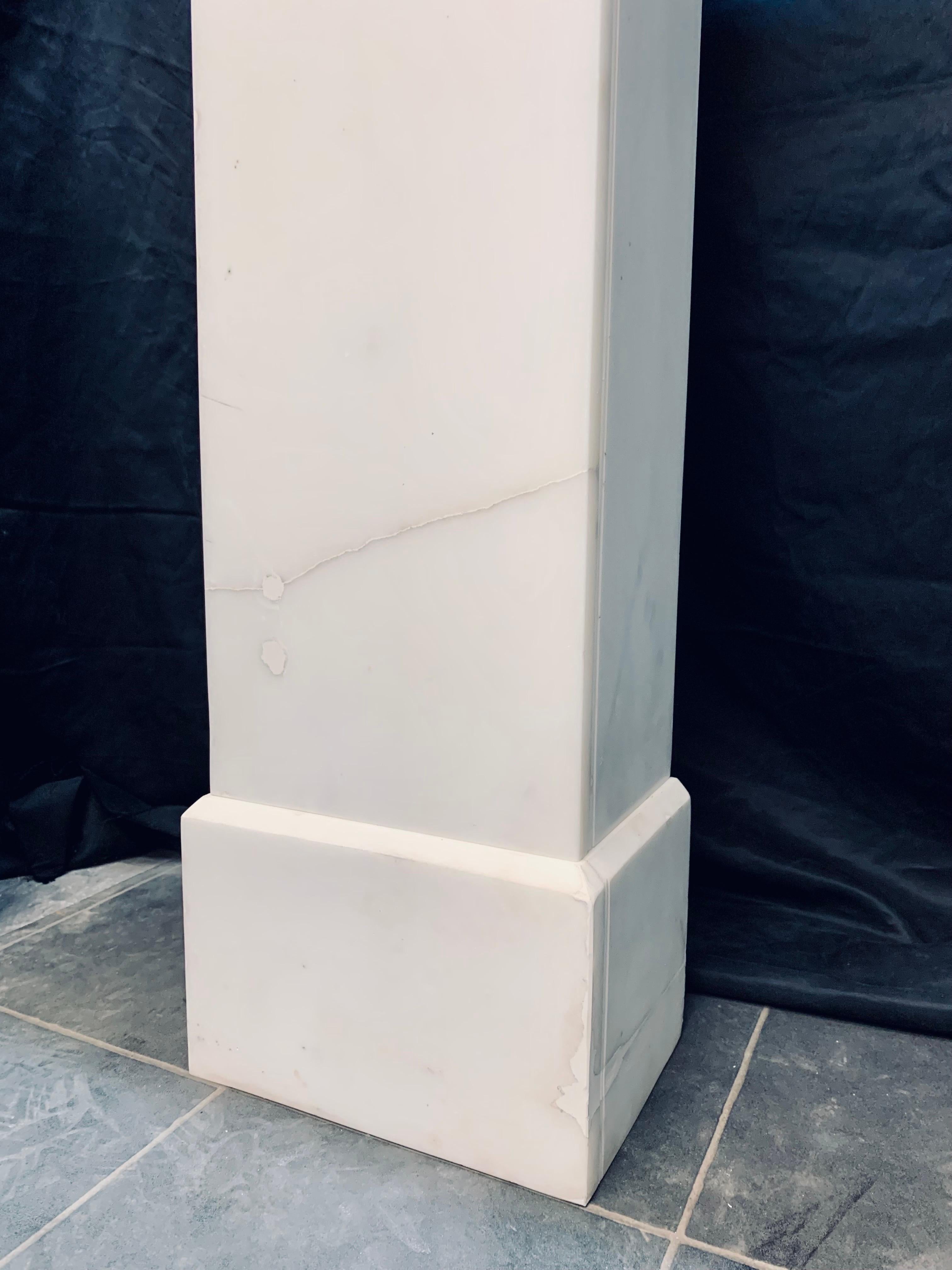 Large Scottish 19th Century Late Georgian Statuary Marble Fireplace Surround For Sale 1