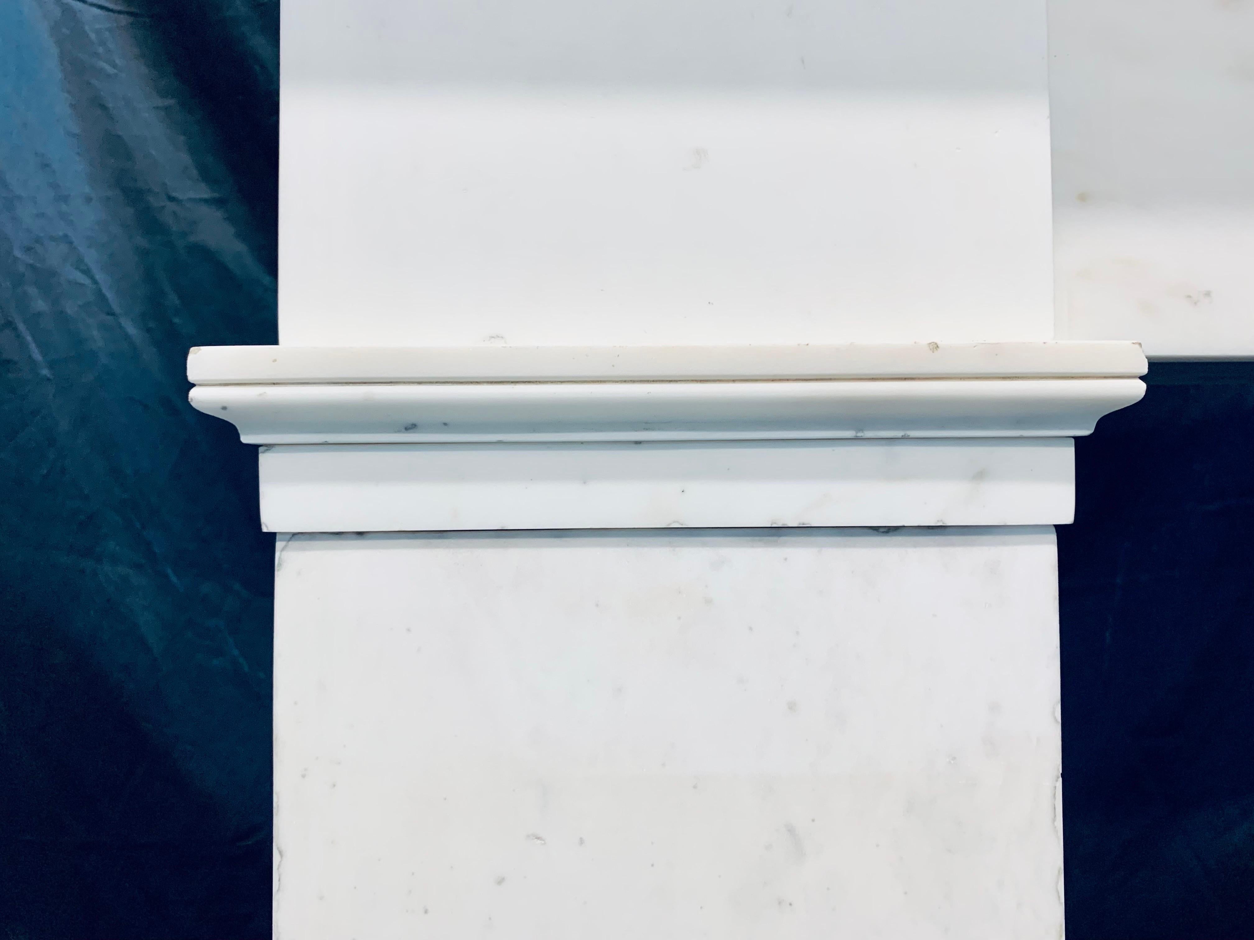 A Large Scottish Early 19th Century Georgian Statuary Marble Fireplace Surround. For Sale 14