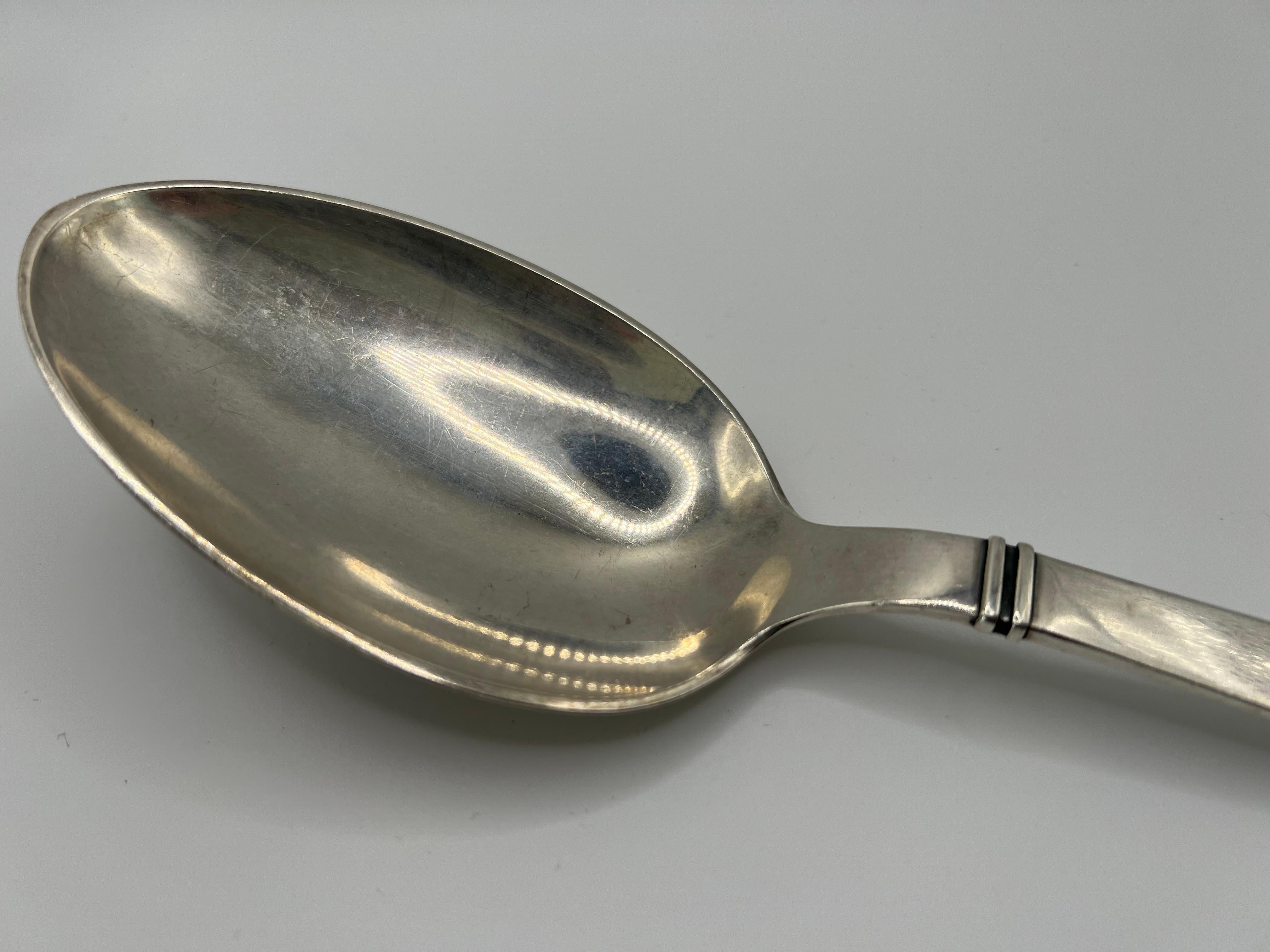 Ein großer Servierlöffel von Carl M. Cohr Horsens Solvvarefabrik Sterling Silver im Angebot 5
