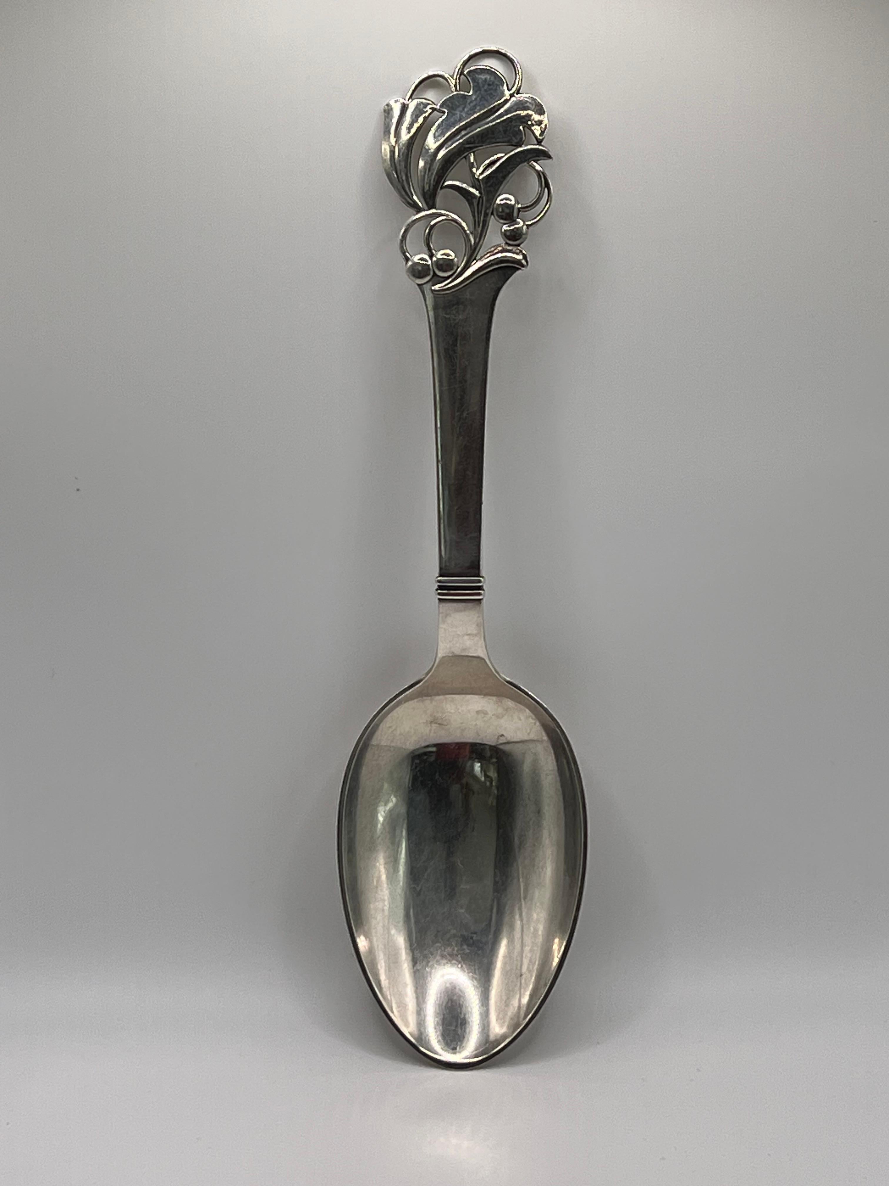 Ein großer Servierlöffel von Carl M. Cohr Horsens Solvvarefabrik Sterling Silver im Angebot 4