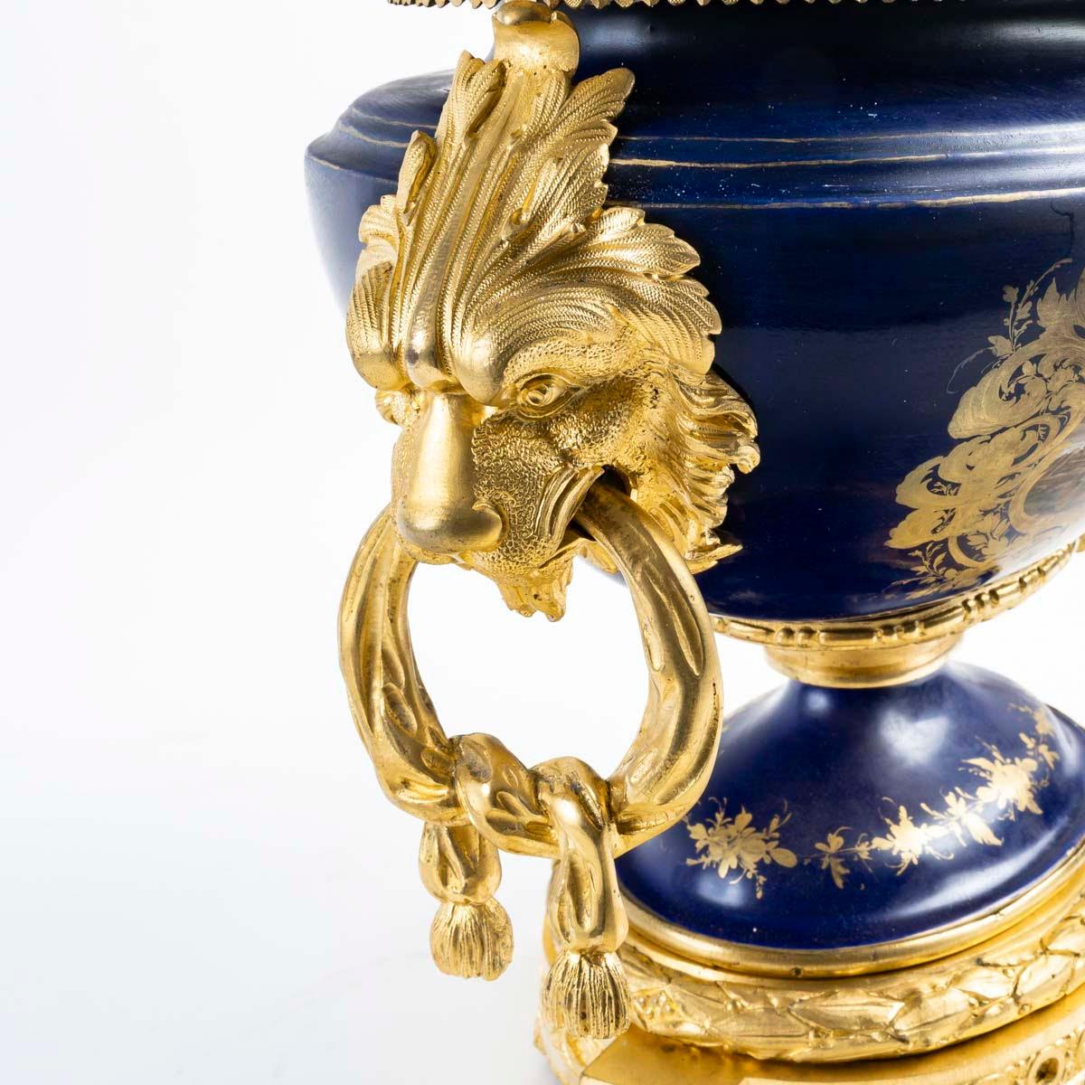 Grande ciotola di Sèvres in porcellana e bronzo dorato, XIX secolo, periodo Napoleone III in vendita 1