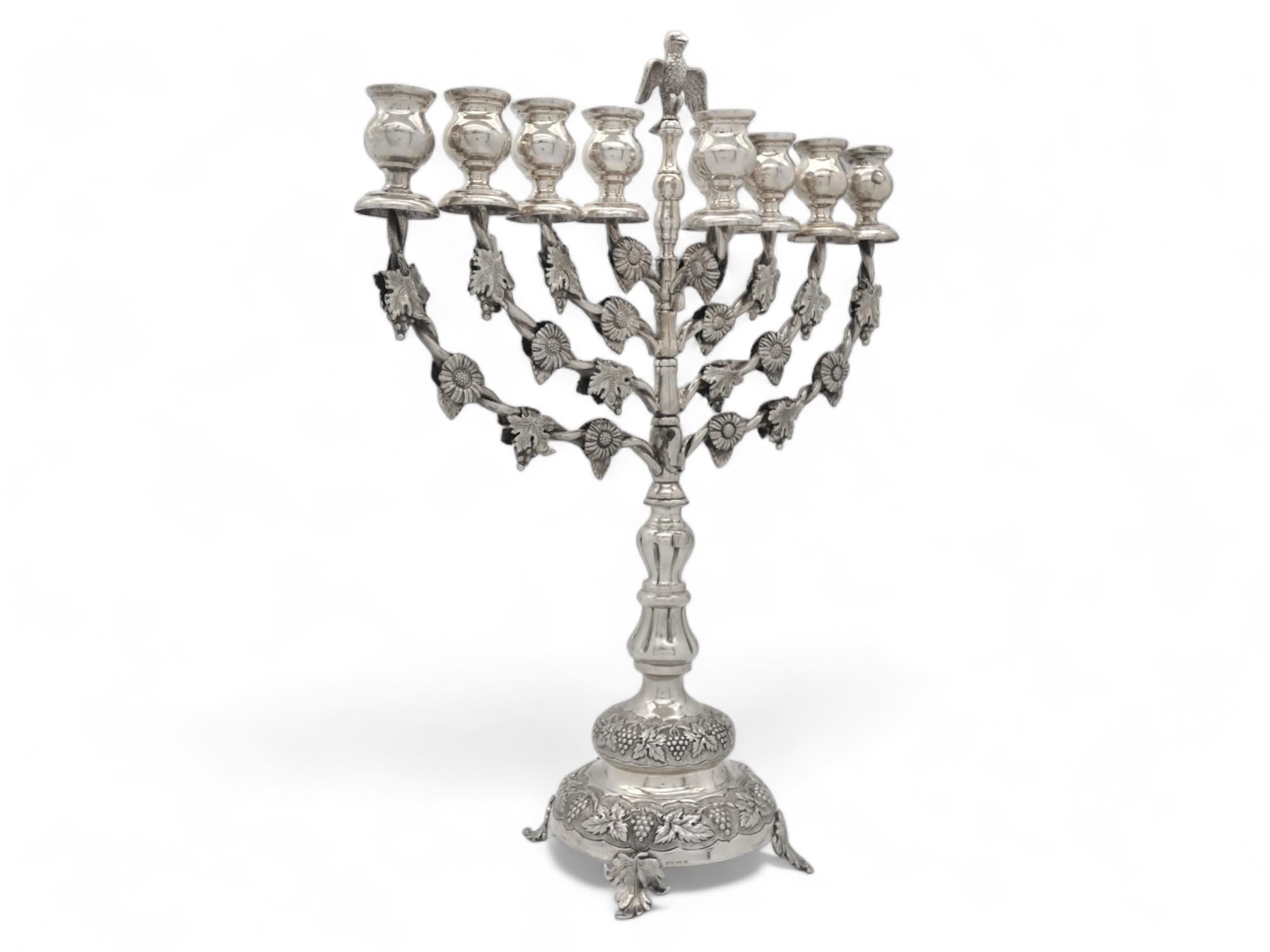 Gran menorá de Hanukkah de plata, Portugal mediados del siglo XX Portugués