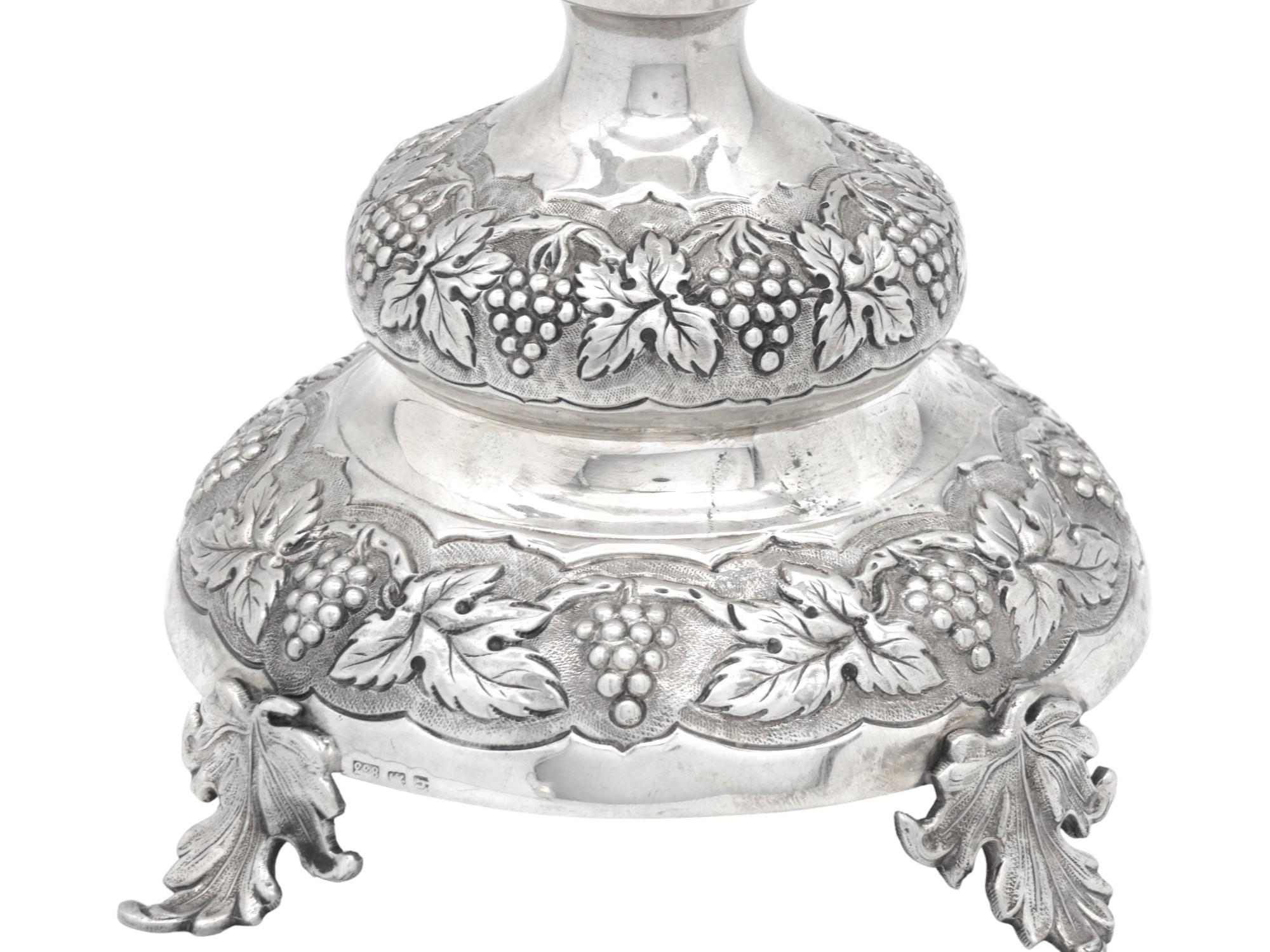 Gran menorá de Hanukkah de plata, Portugal mediados del siglo XX 3