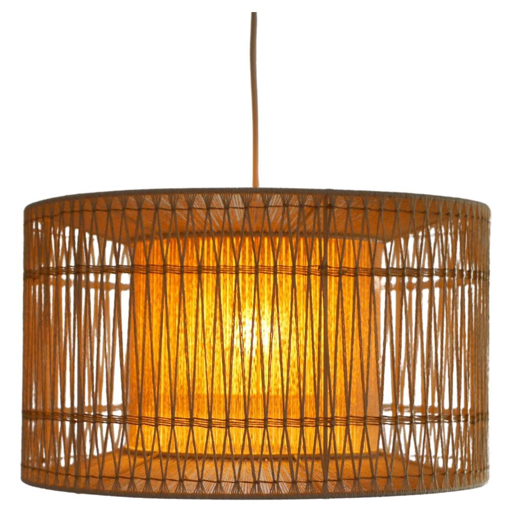 Una grande lampada a sospensione o da soffitto in sisal, vintage anni '60, elegante design scandinavo in vendita