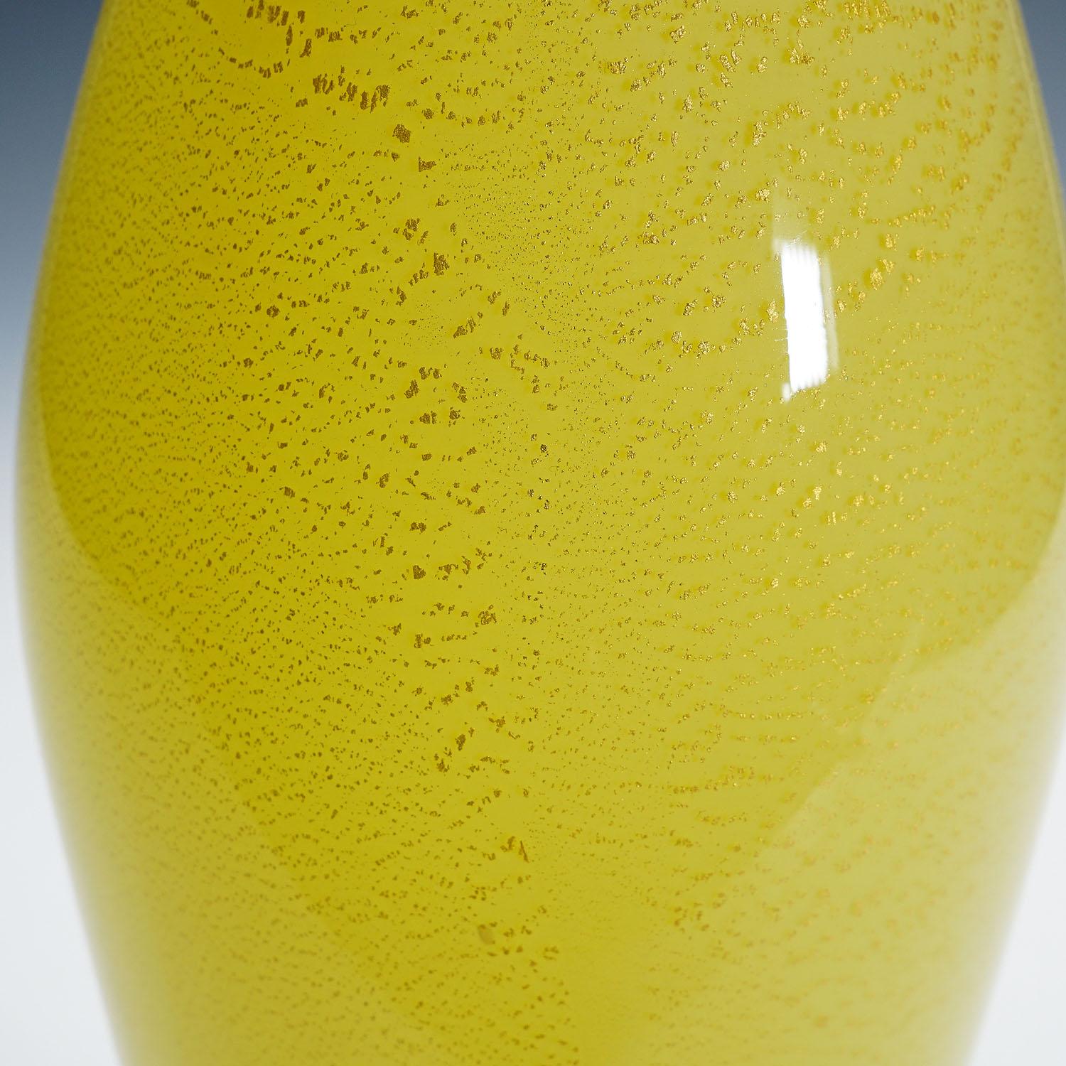 A Large Soffiato Glass Vase by Galliano Ferro, Murano ca. 1950s In Good Condition For Sale In Berghuelen, DE