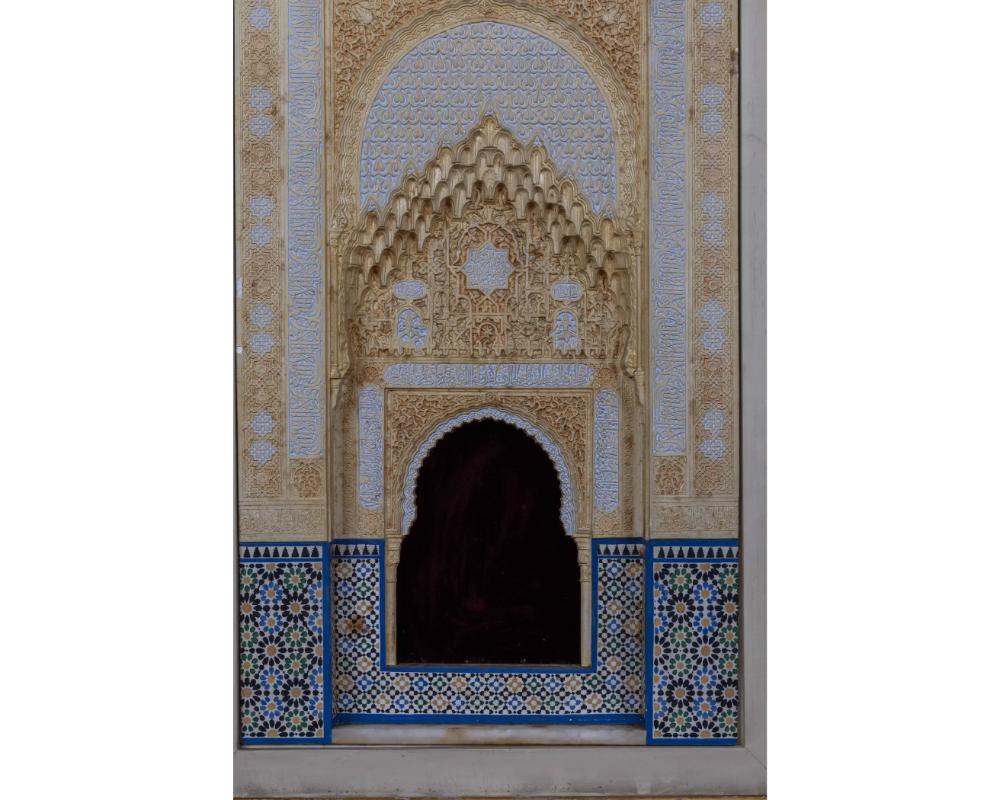 XIX secolo Una grande targa con modello architettonico dell'Alhambra spagnola di Rafael Contreras in vendita
