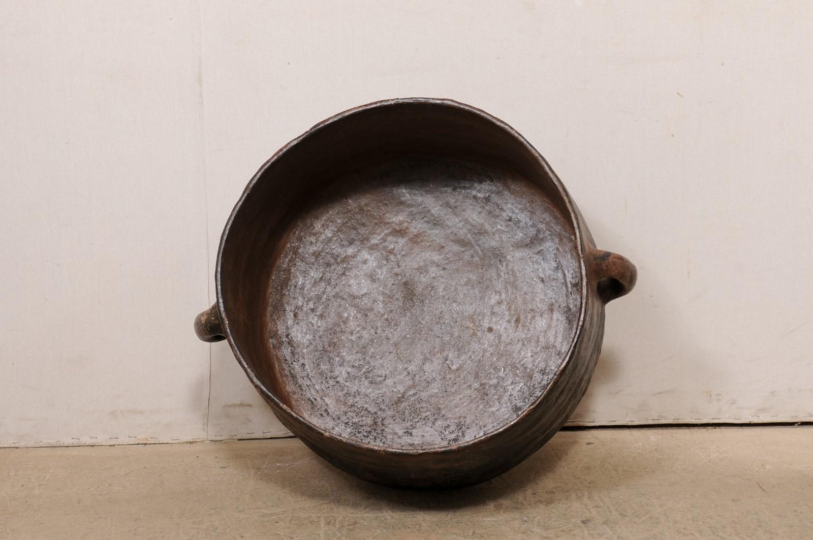 Large Spanish Colonial Clay Cooking Pot W/ Old Fire Patina, Early 20th C For Sale 4