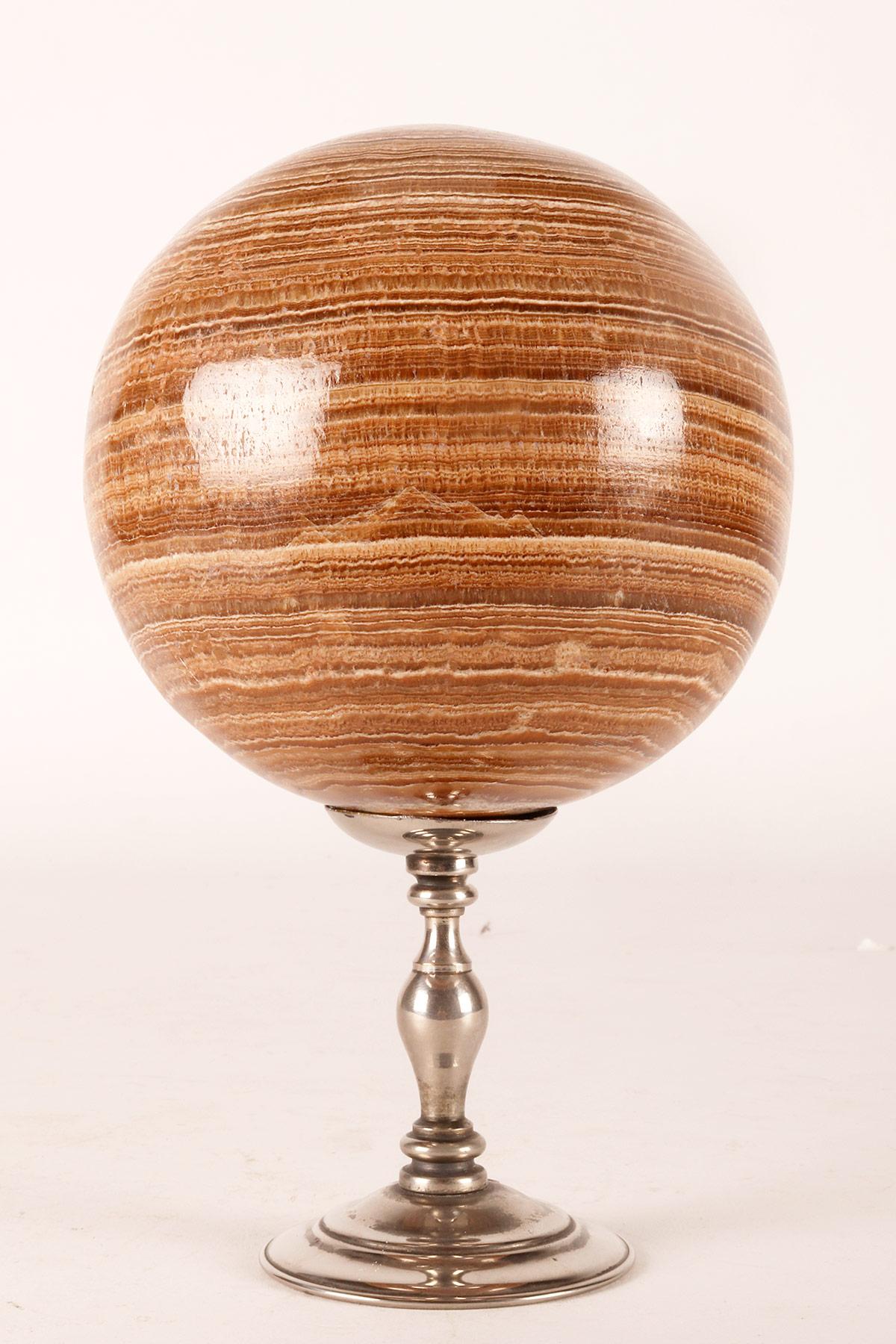 A large sphere of Aragonite stone, Italy 1870.   For Sale 5