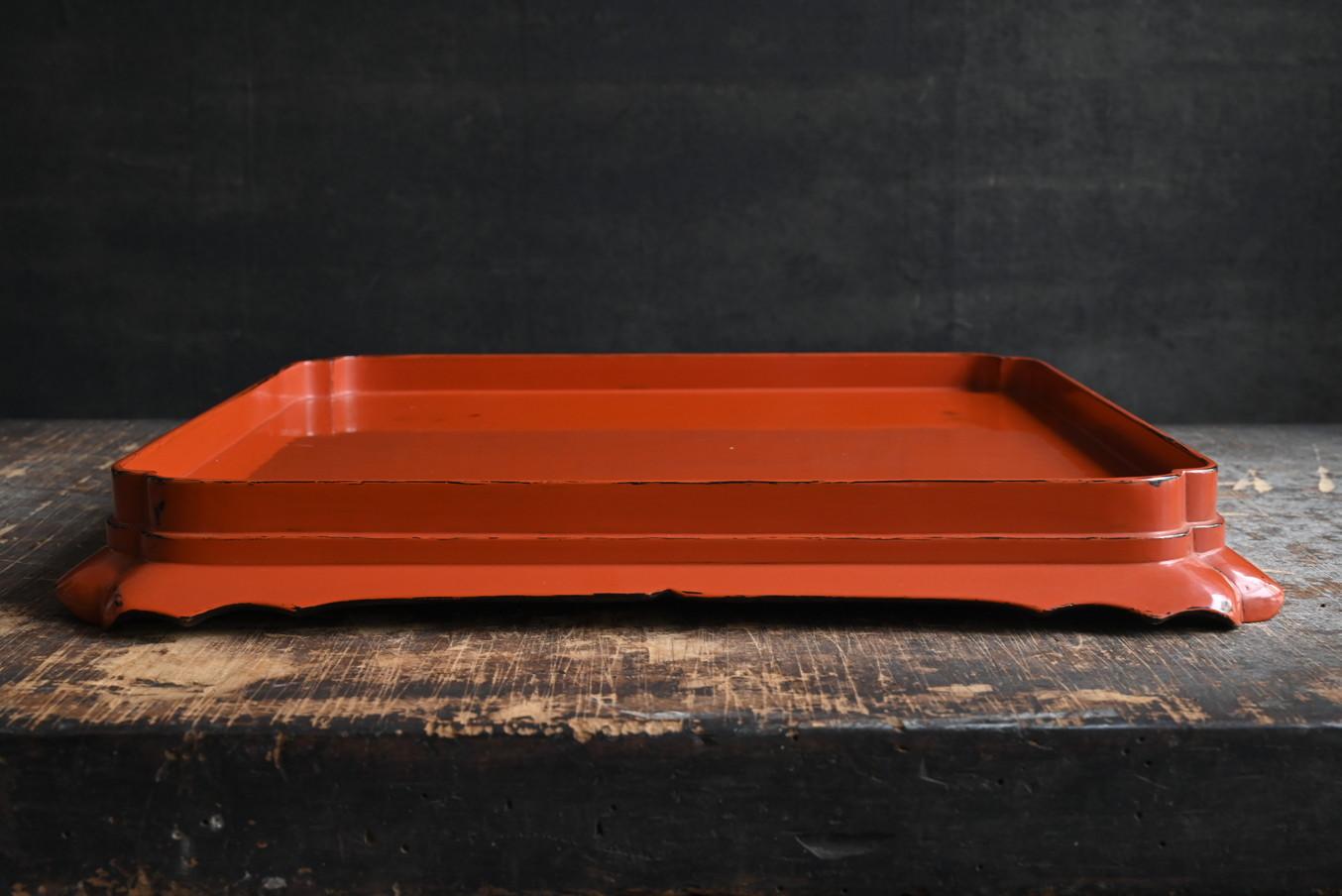 A large square tray made of Japanese antique lacquer / Late Edo period/19th For Sale 6