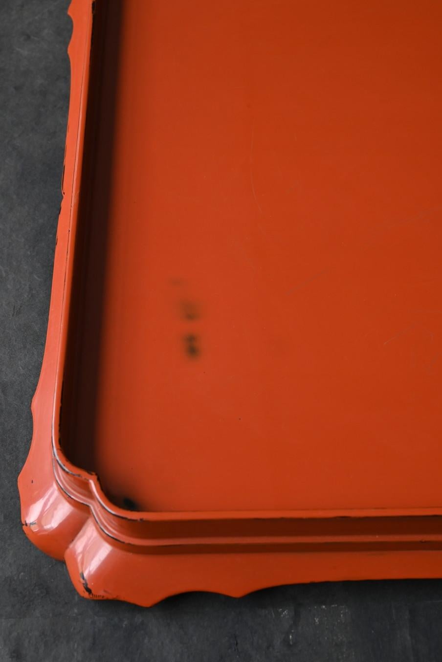 A large square tray made of Japanese antique lacquer / Late Edo period/19th For Sale 8
