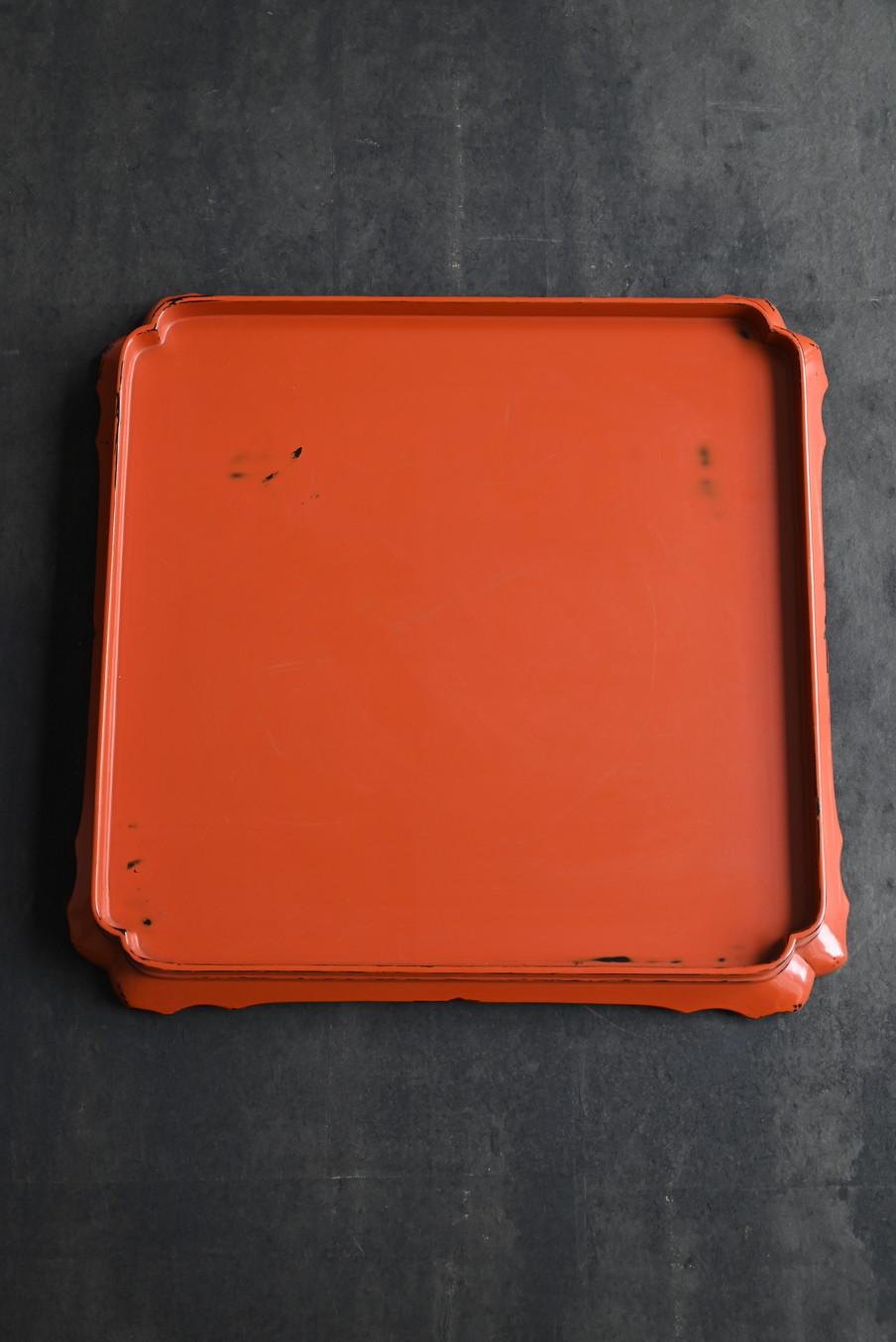 19th Century A large square tray made of Japanese antique lacquer / Late Edo period/19th For Sale