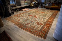 Un grande tappeto tribale da sala da pranzo Heriz del XIX secolo