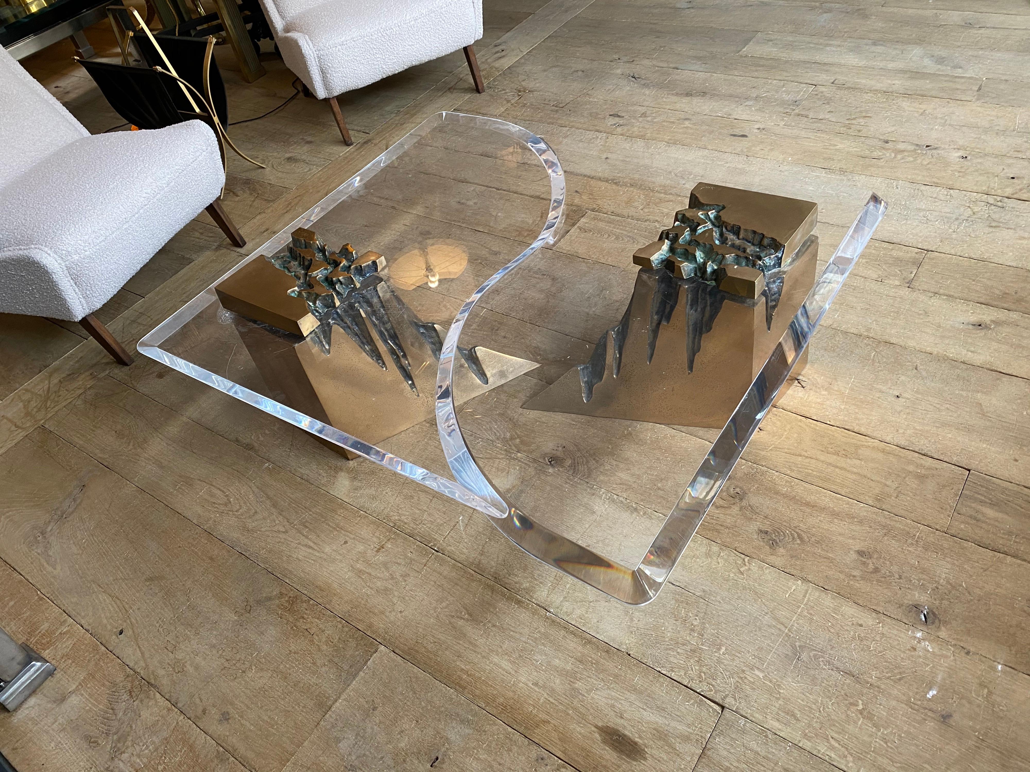 Large Two-Piece Brass and Lucite Coffee Table For Sale 13