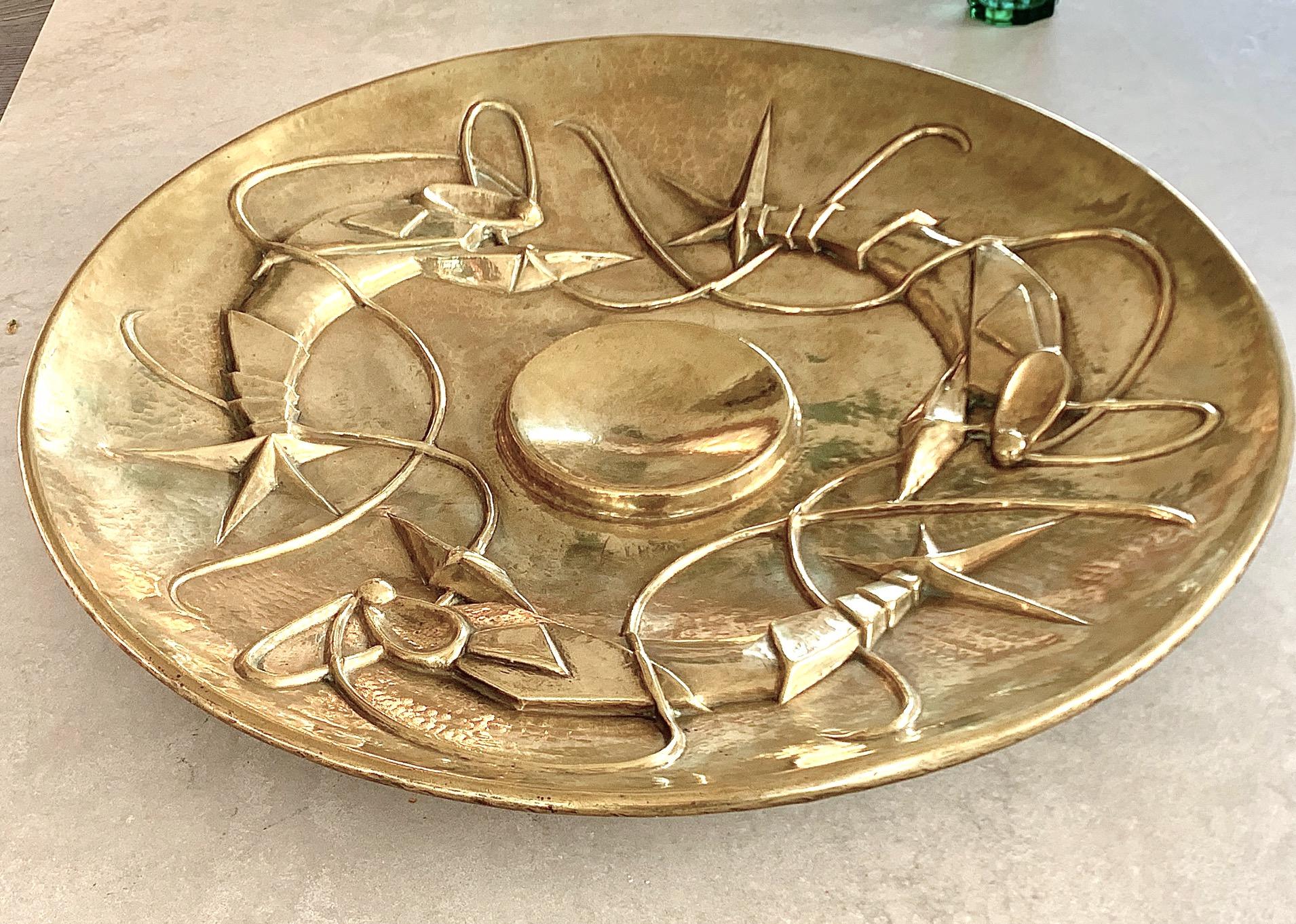 Large Unique Art Nouveau Brass Charger Decorated with Three Stylized Lobsters For Sale 11