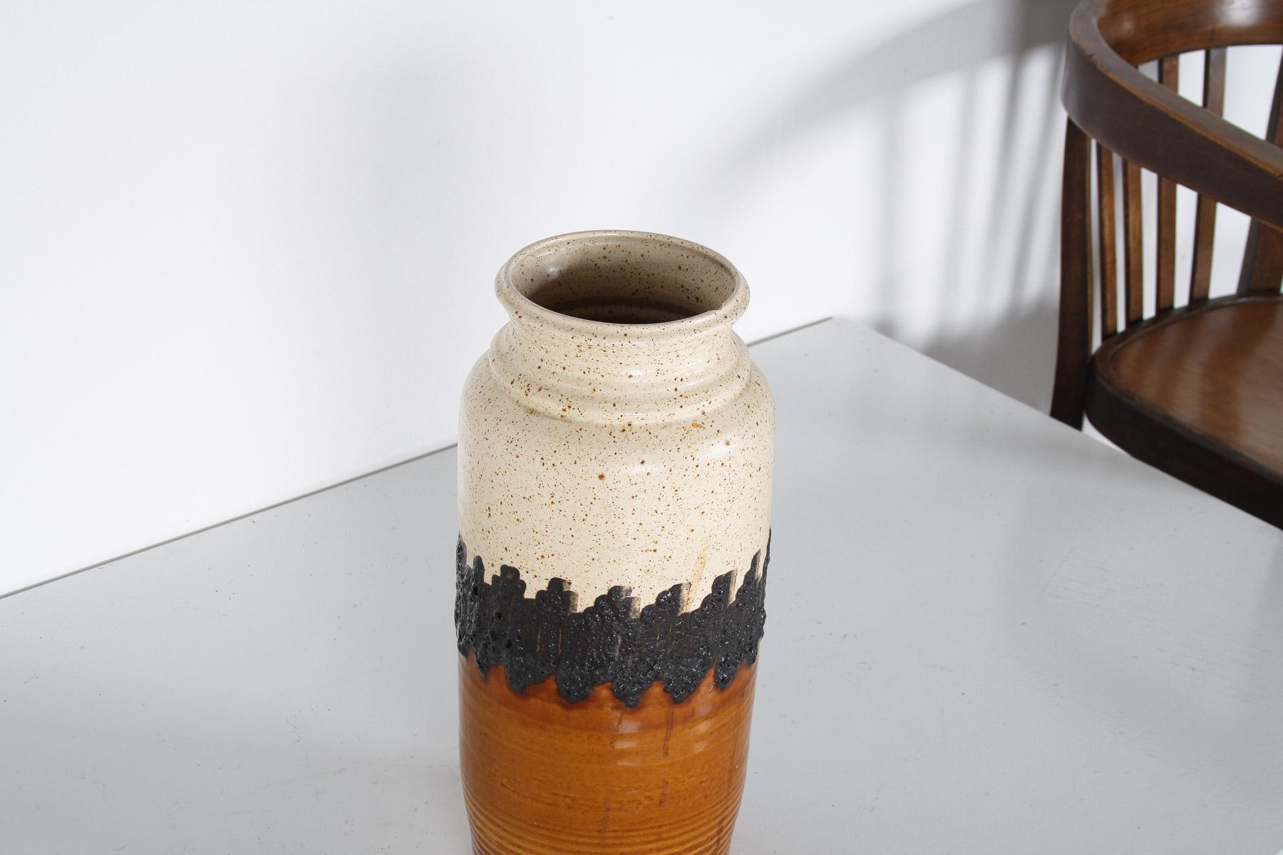 Un grande e vivace vaso in ceramica West German Pottery Fat Lava in arancione, nero e crema di BAY in vendita 2