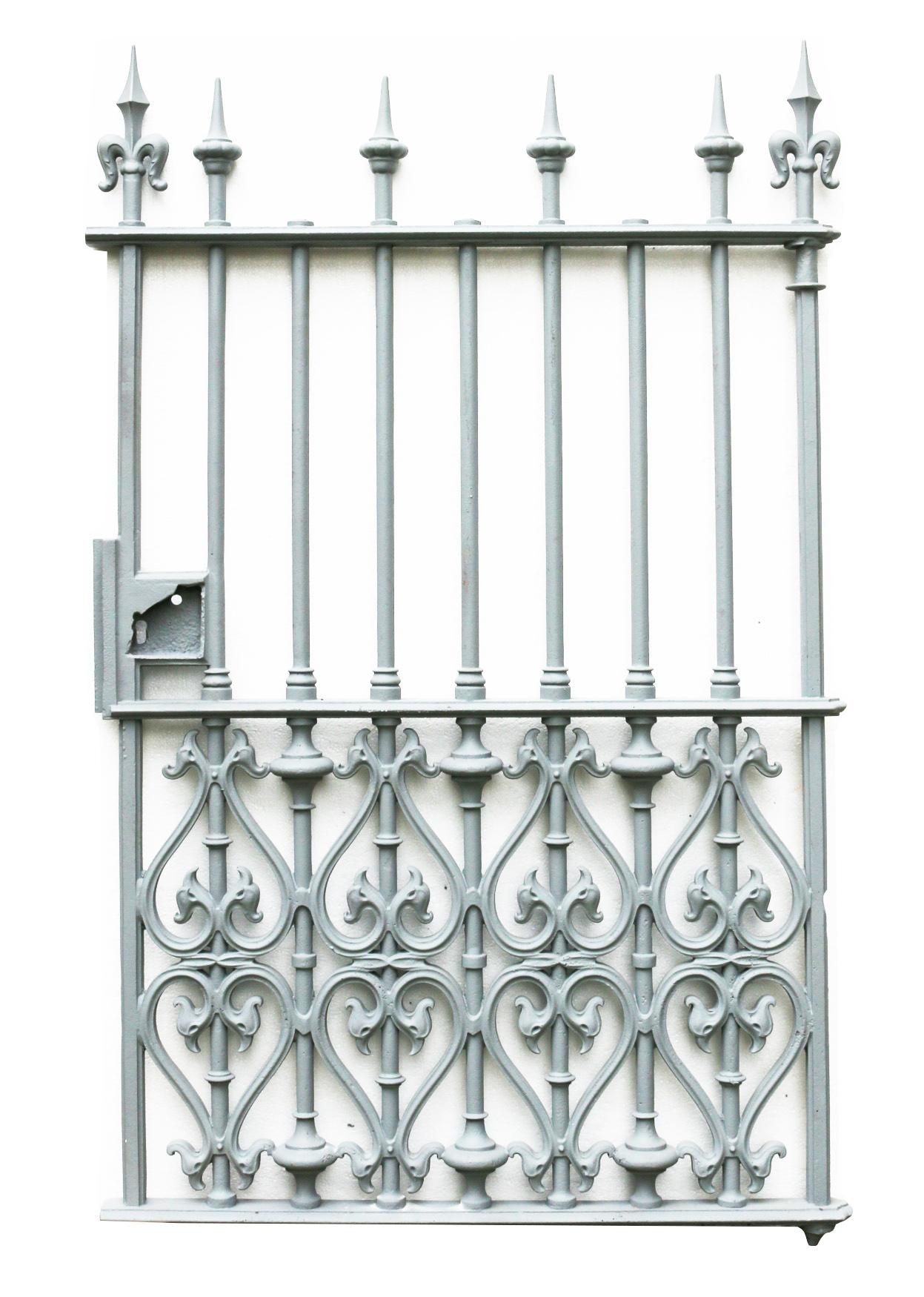 Large Victorian Cast Iron Pedestrian Gate In Good Condition For Sale In Wormelow, Herefordshire