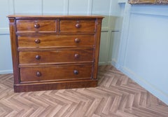 19th Century Large Victorian Mahogany Chest of Drawers