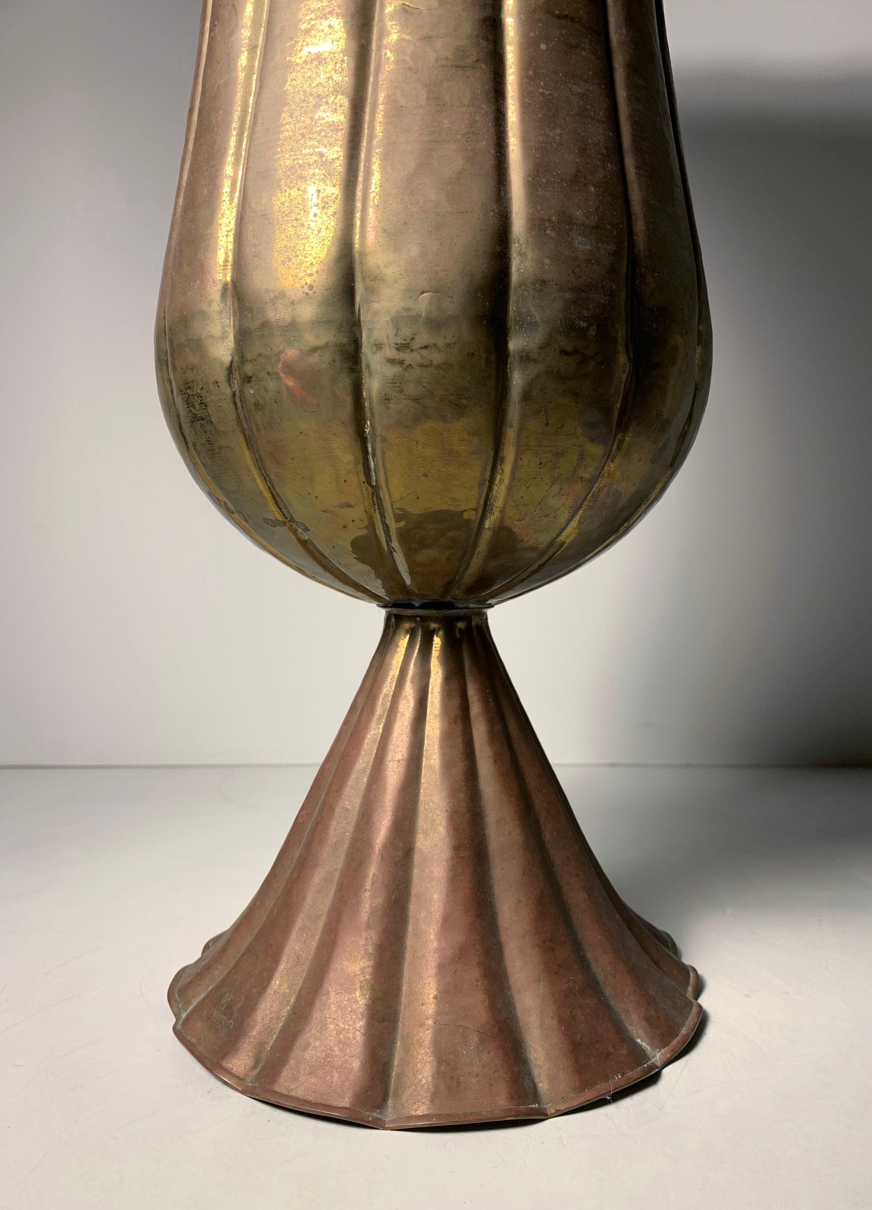 Large Vintage Handmade Hammered Brass Planter Vase In Good Condition In Chicago, IL