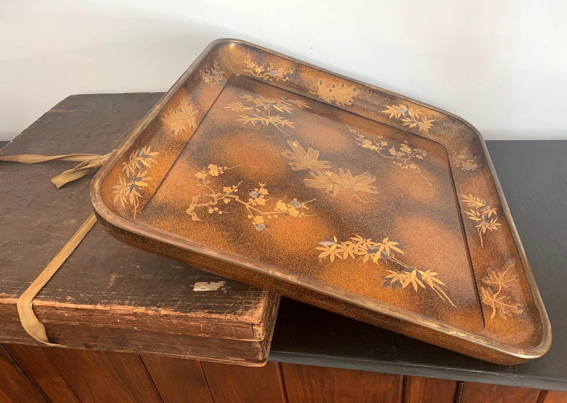 Bandeja grande vintage japonesa de kimono lacado Maki-e en venta 8