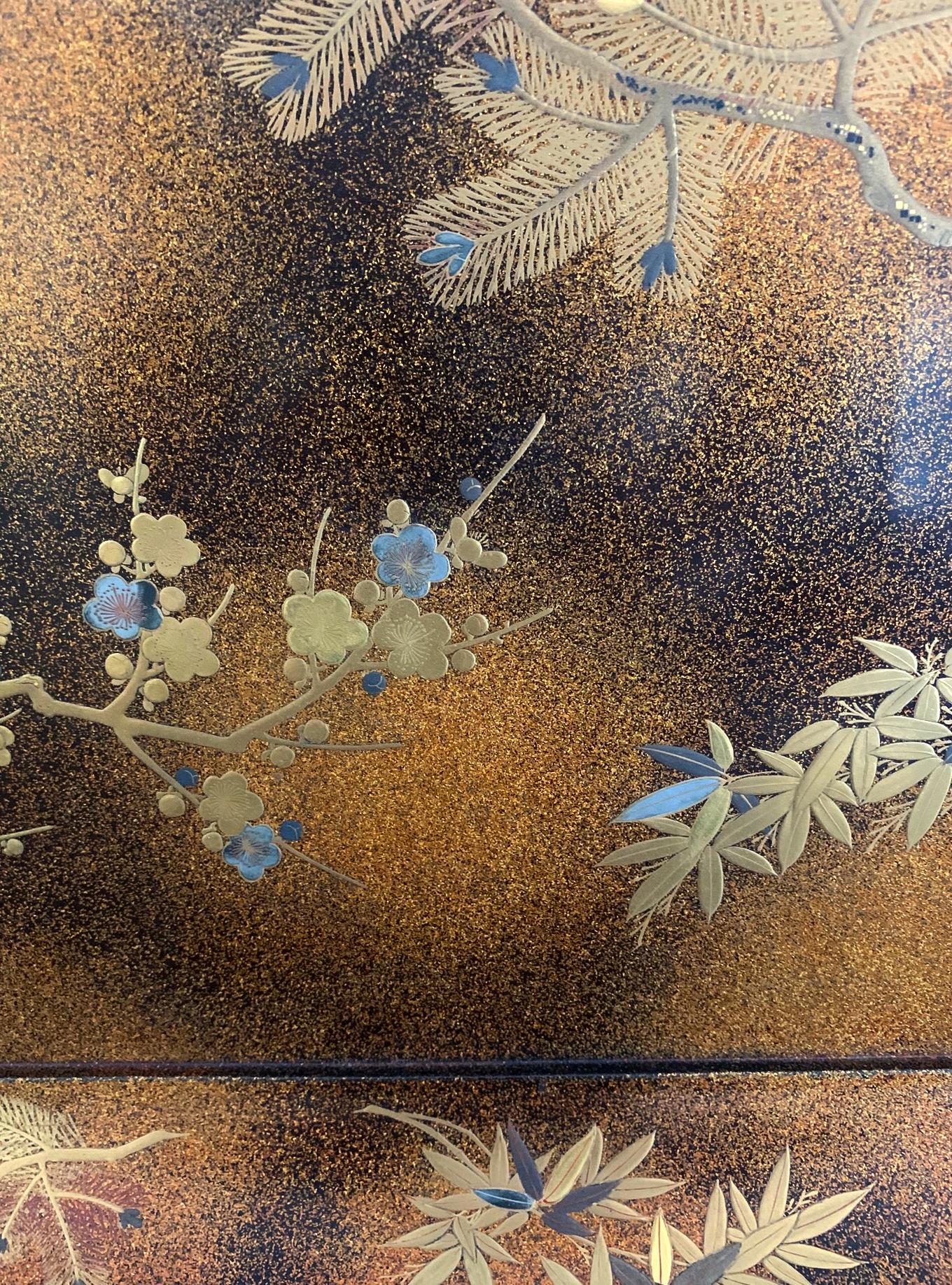 Großes japanisches Maki-e-Lack-Kimono-Tablett im Vintage-Stil im Angebot 2