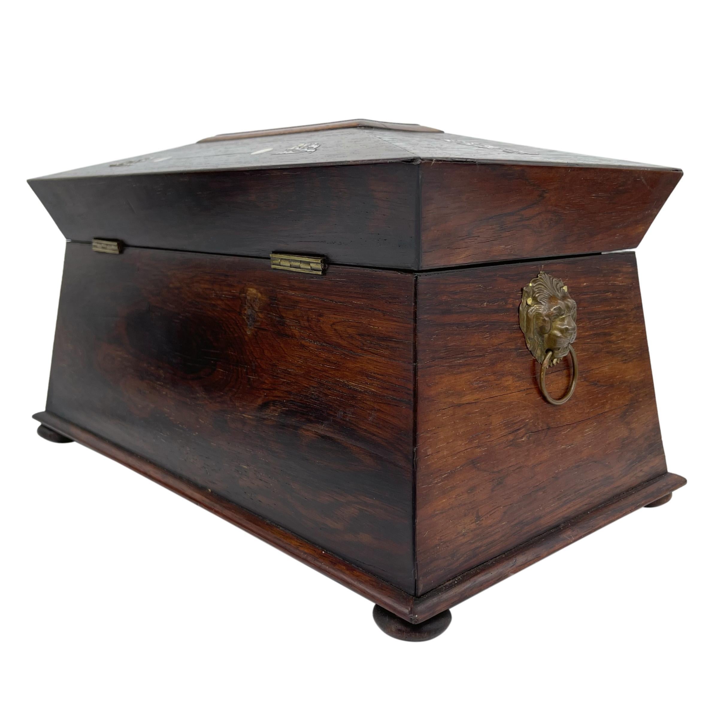 Large William IV Rosewood Tea Caddy with Mother-of-Pearl Inlays, ca. 1835 1