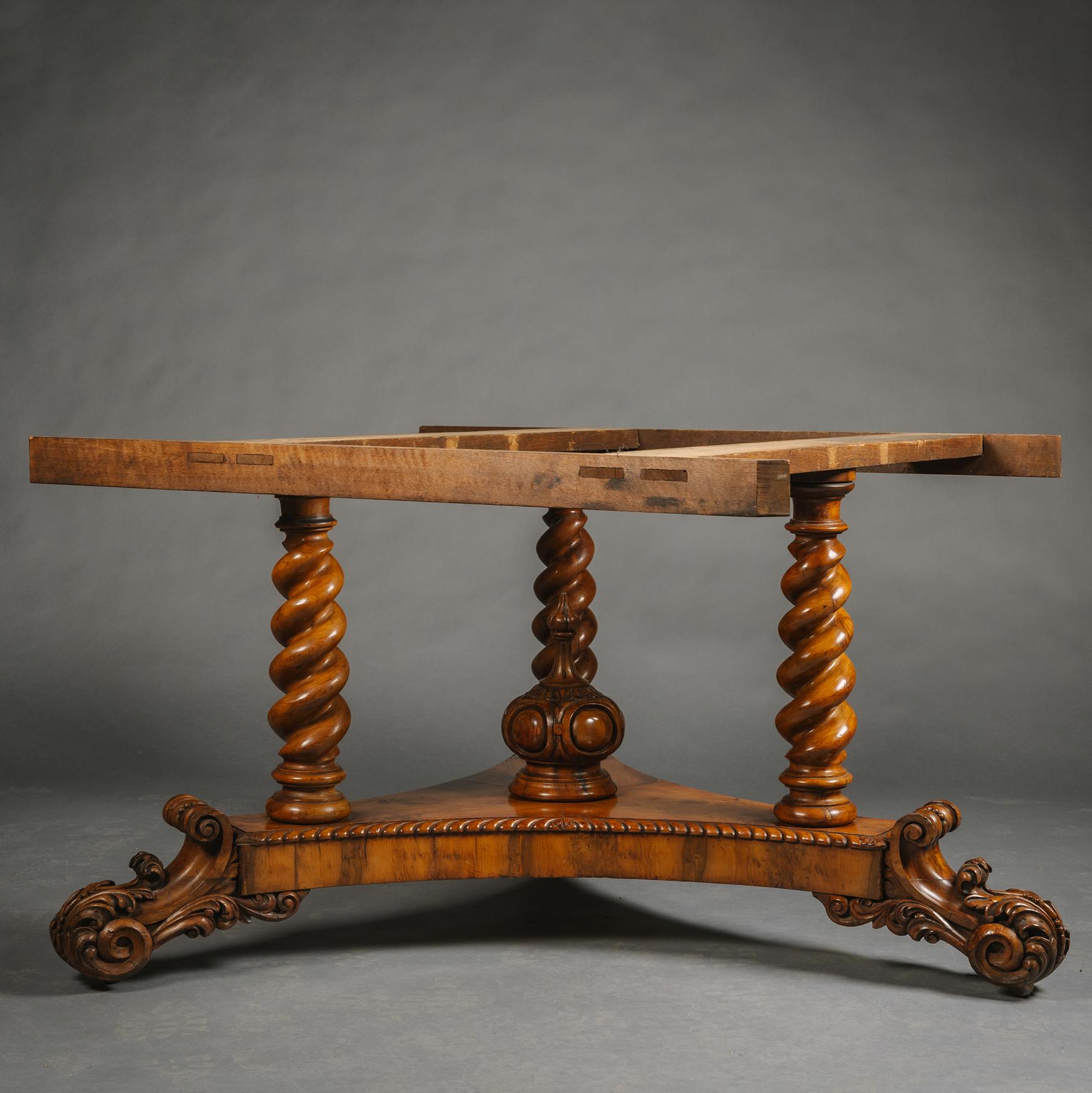A Large William IV Yew Wood Centre Table For Sale 1
