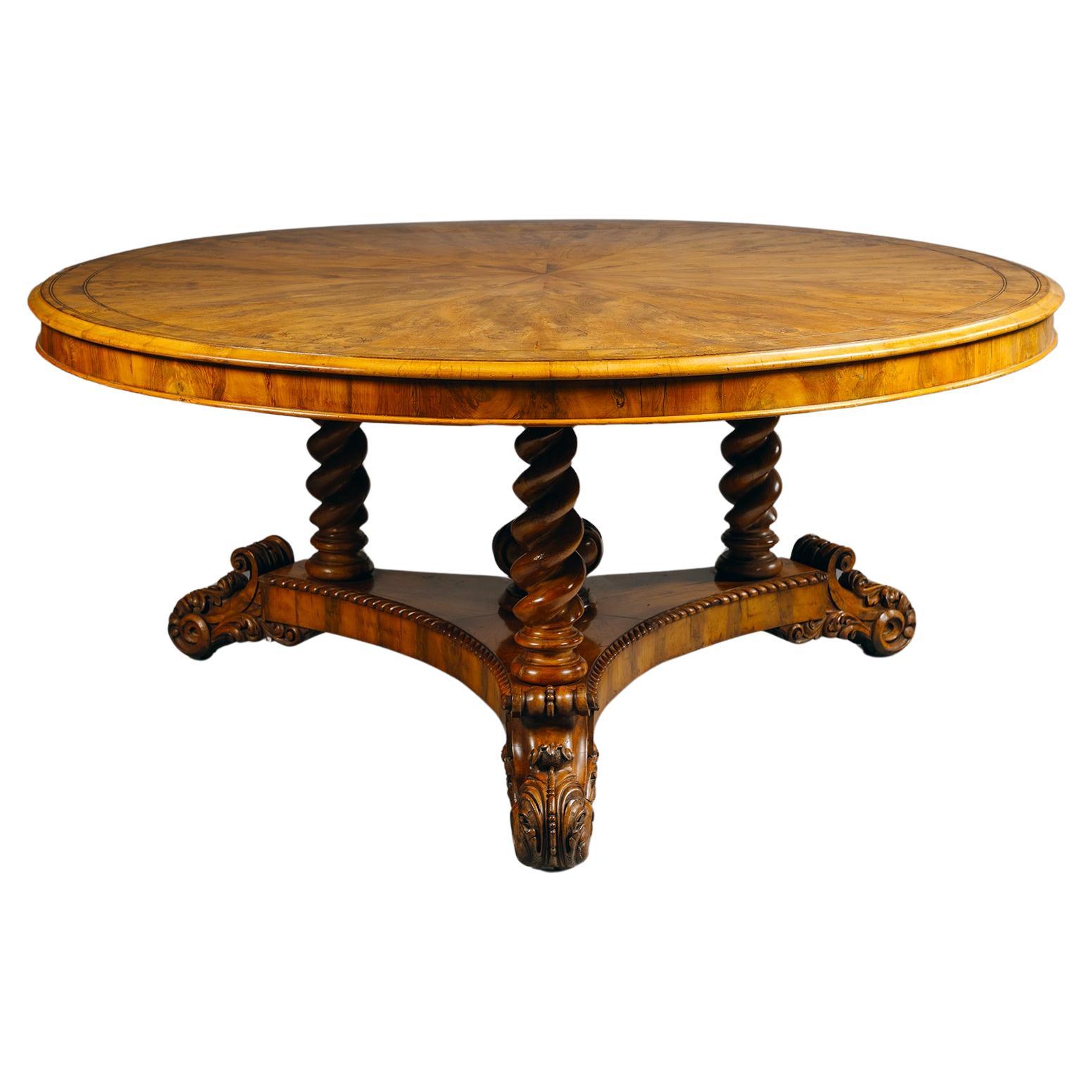 Grande table centrale en bois d'if William IV
