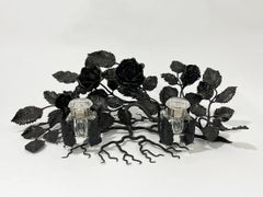 Grande calamaio in ferro battuto con rami e rose, circa 1910