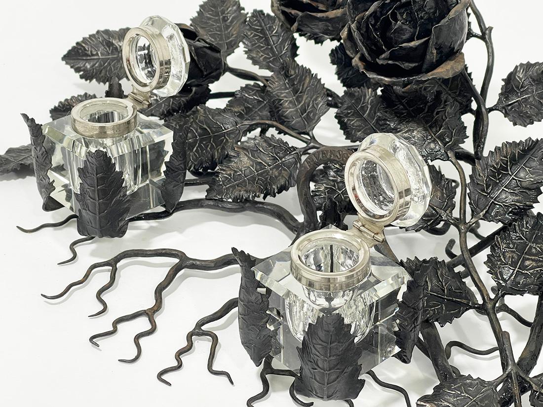 Large Wrought Iron Inkwell of Branches with Roses, circa 1910 In Good Condition For Sale In Delft, NL