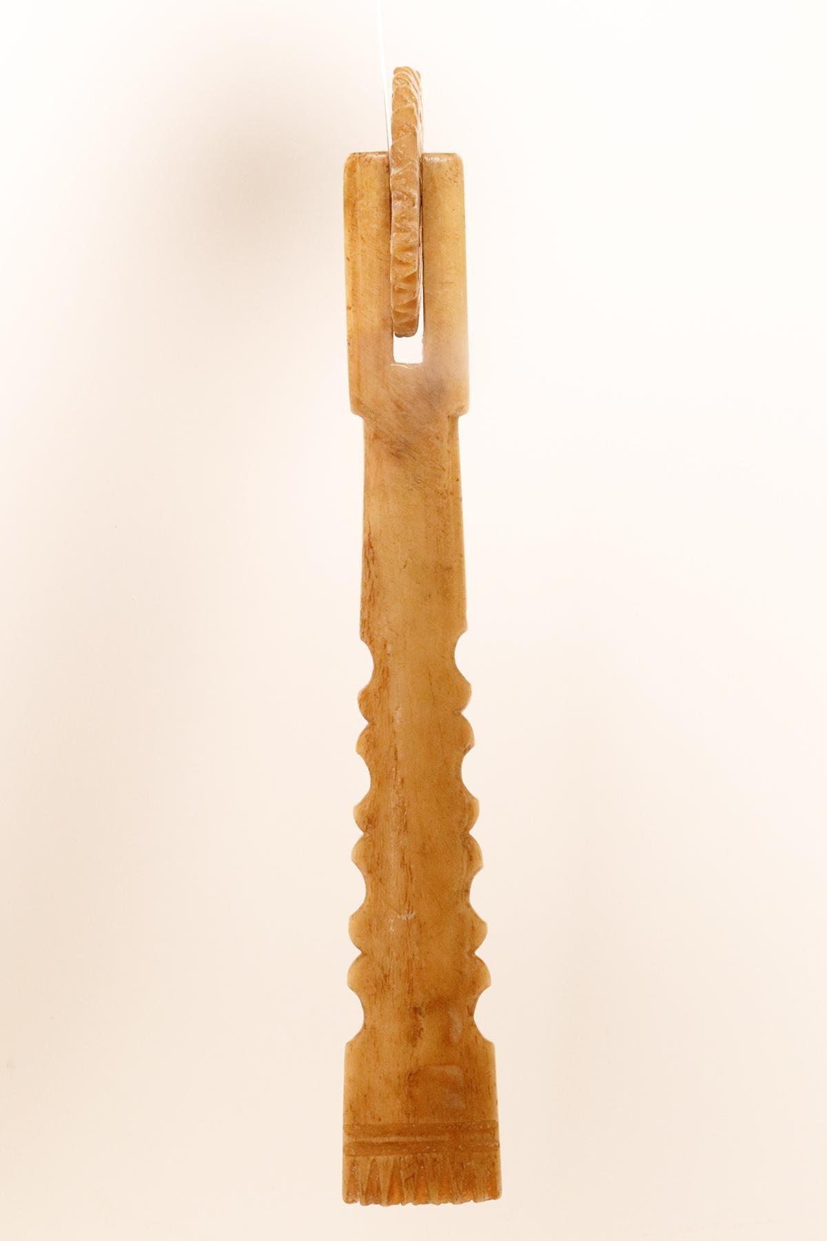 A larkspur, also known as a pastry cutter, made of bone, Italy 18th century. For Sale 4