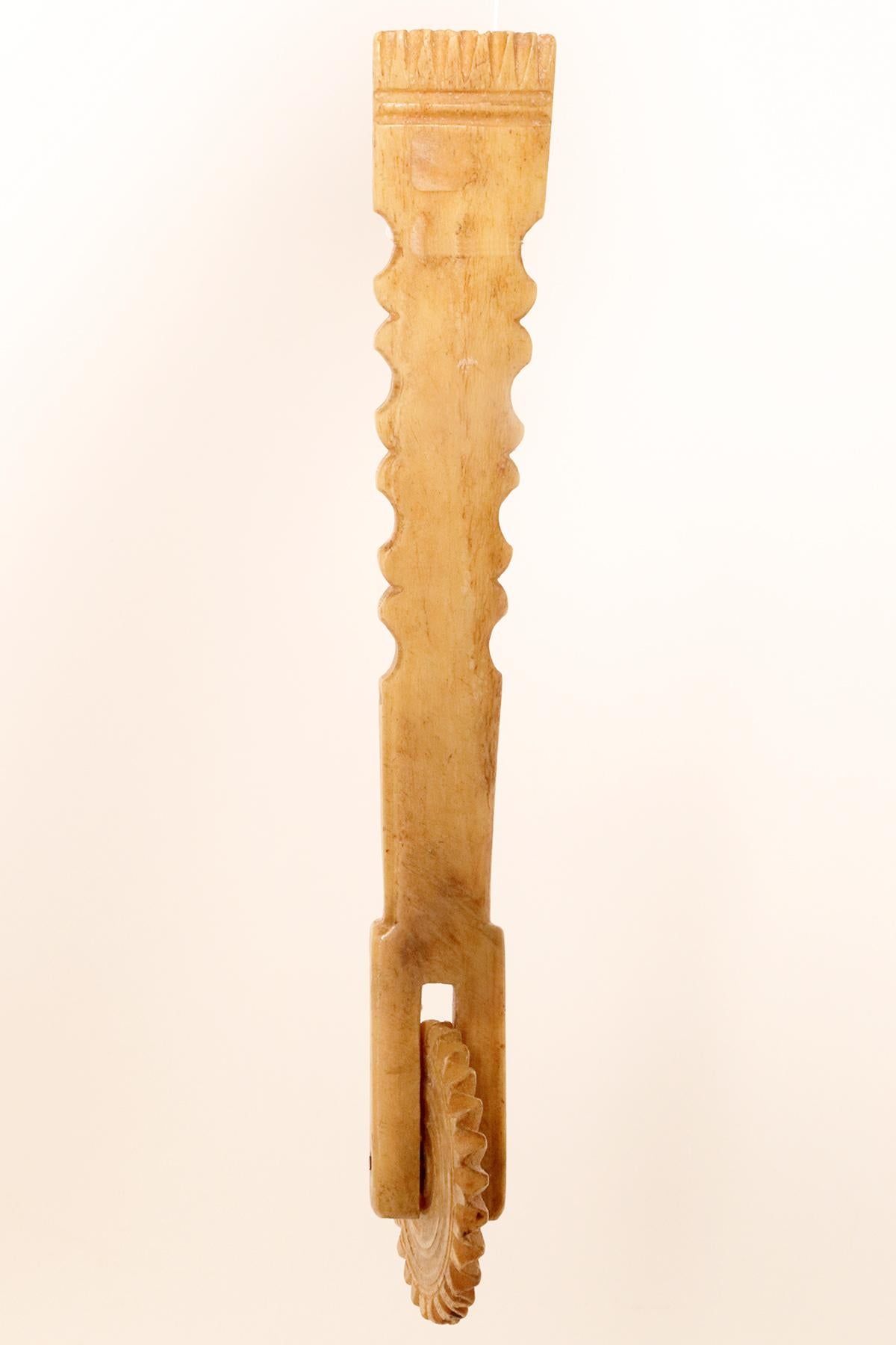 Italian A larkspur, also known as a pastry cutter, made of bone, Italy 18th century. For Sale